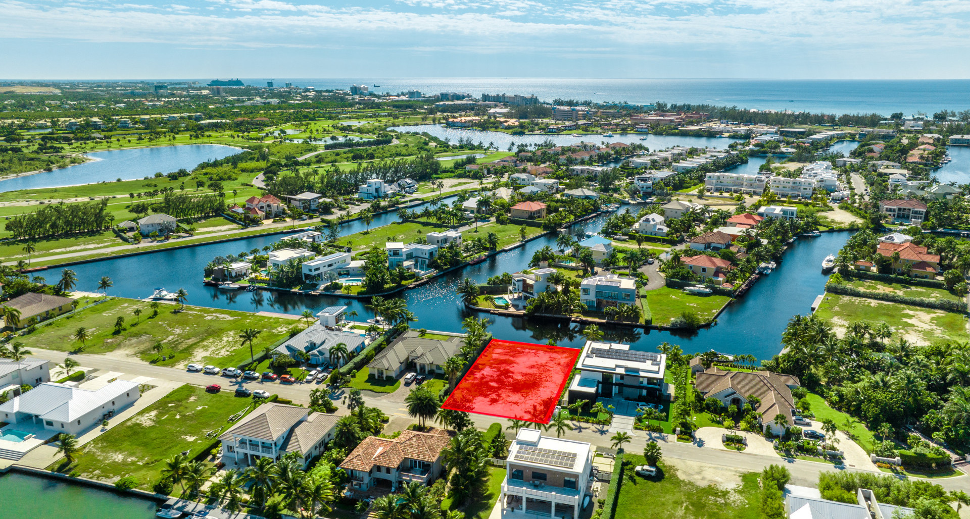 Crystal Harbour, Canal Front Lot