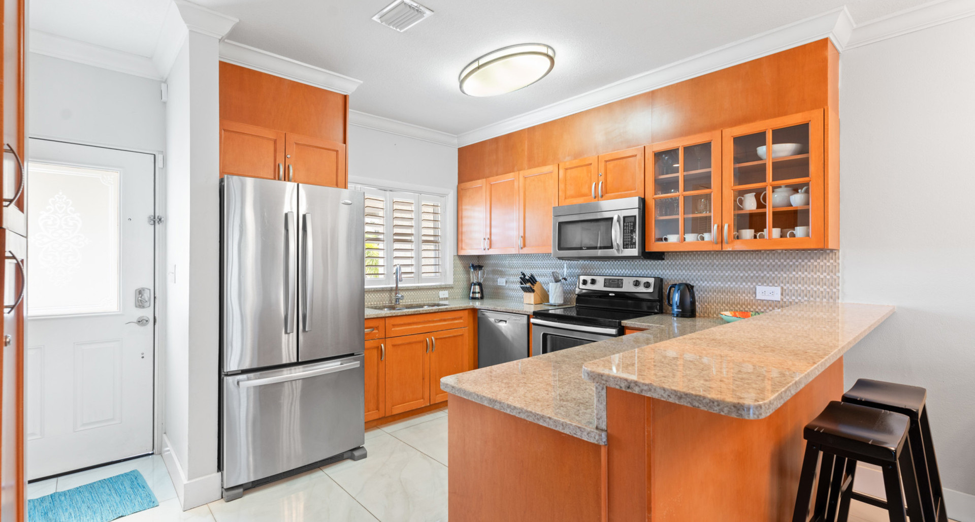 Beautiful Seven Mile Beach Views! – Tamarind Bay Penthouse | Rooftop Terrace image 2