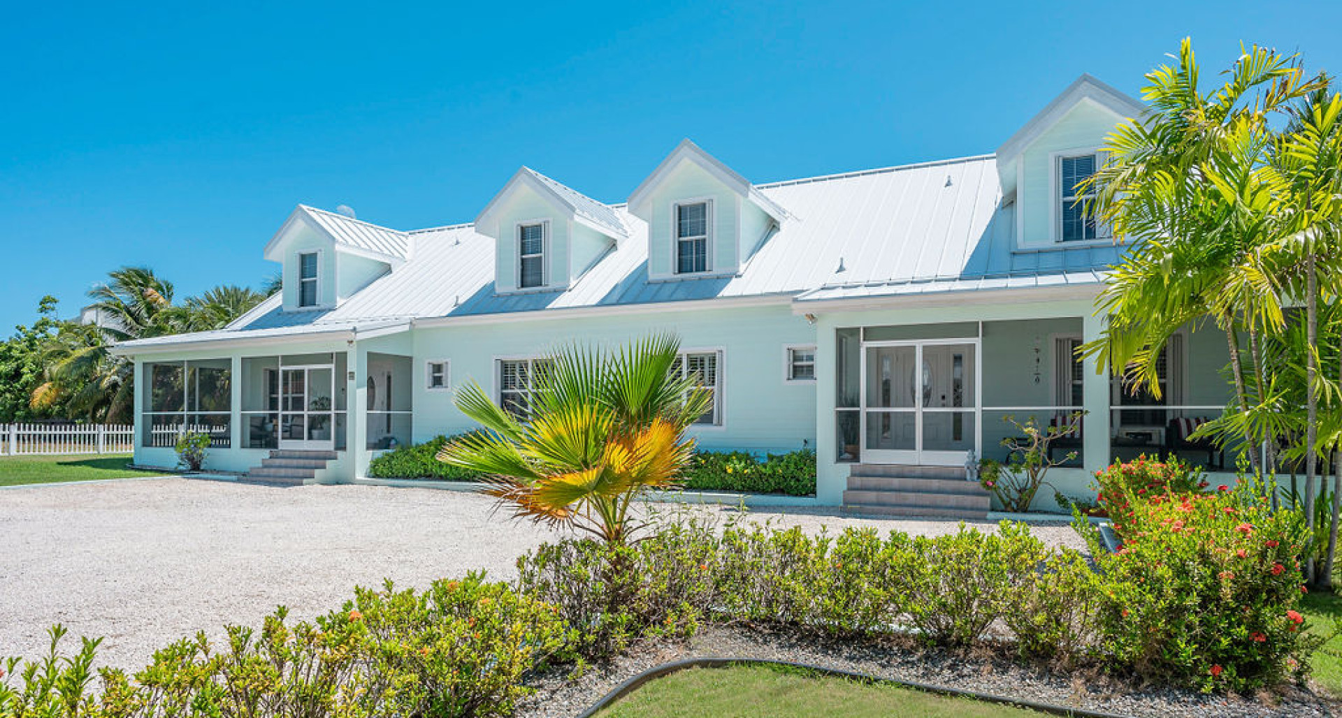 HIGHLANDS – One Side Of A Duplex