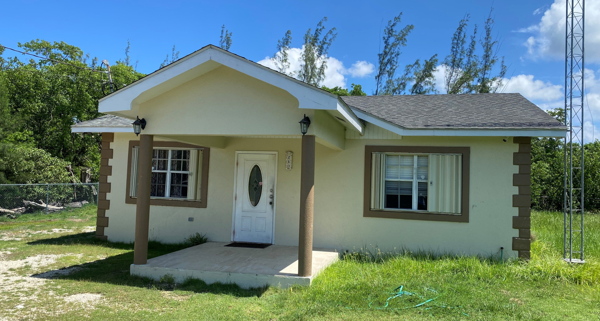 3 Bed 2 Bath Home – Windward Drive – North Sound Estates