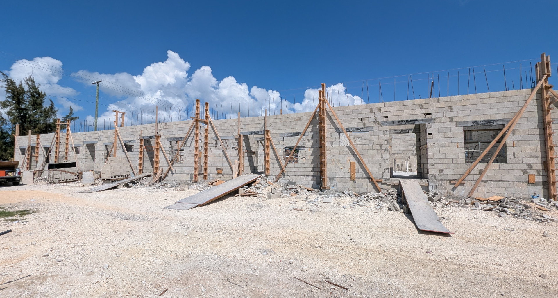 MOONLIGHT MEWS image 3