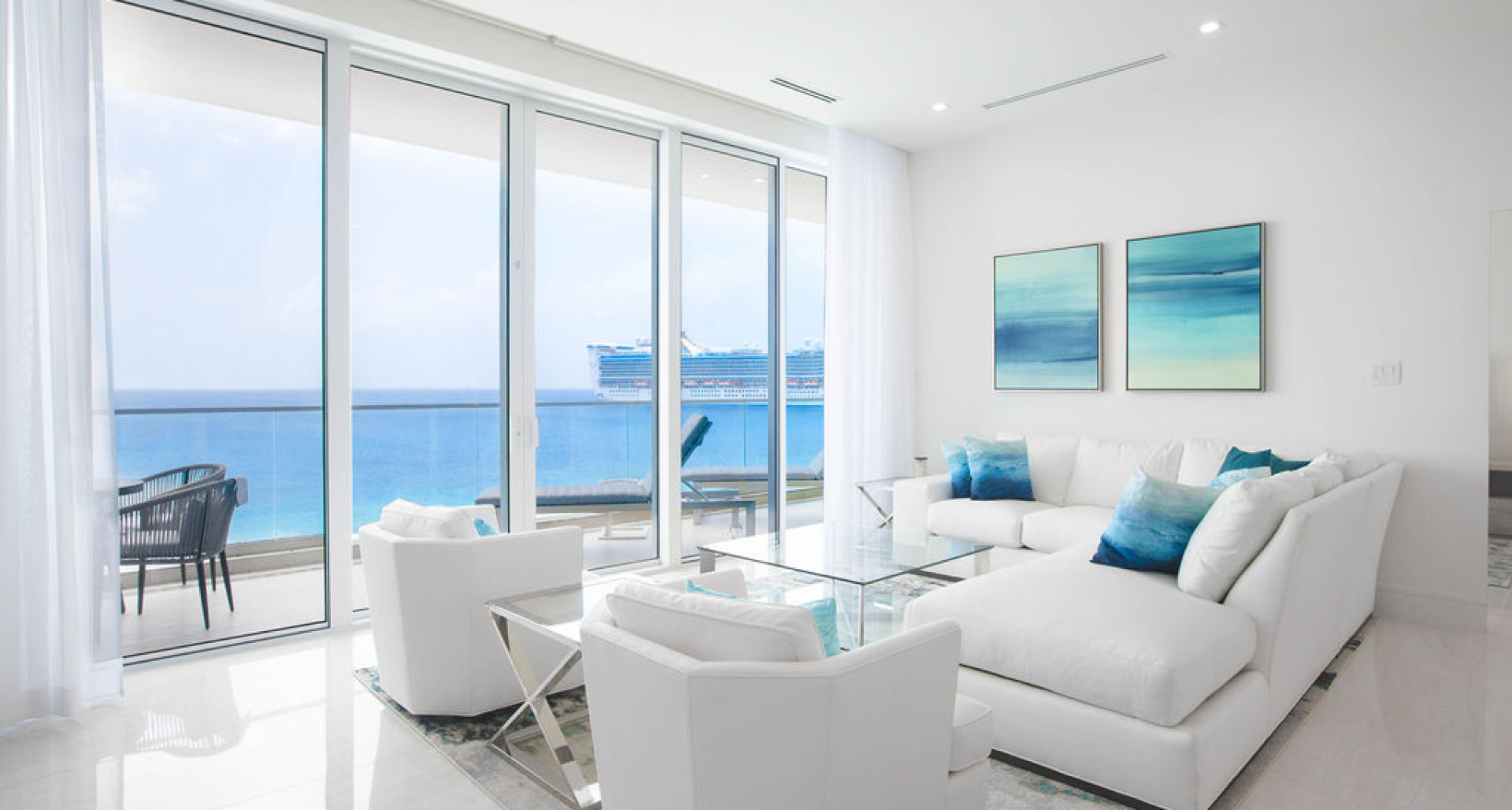 Ocean Front, Corner Unit at FIN Grand Cayman image 3