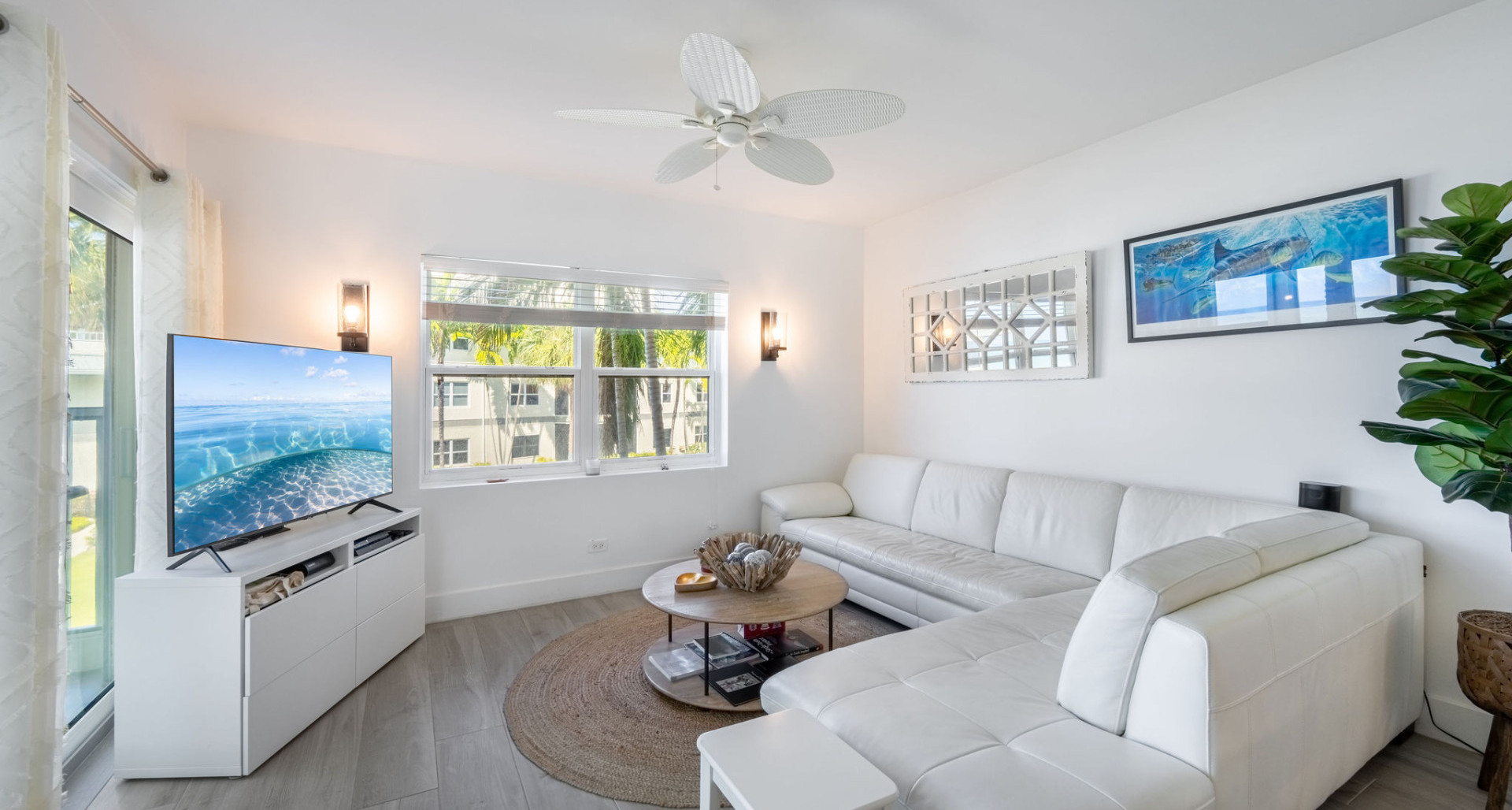 Tamarind Bay Fully Renovated, Seven Mile Beach image 3