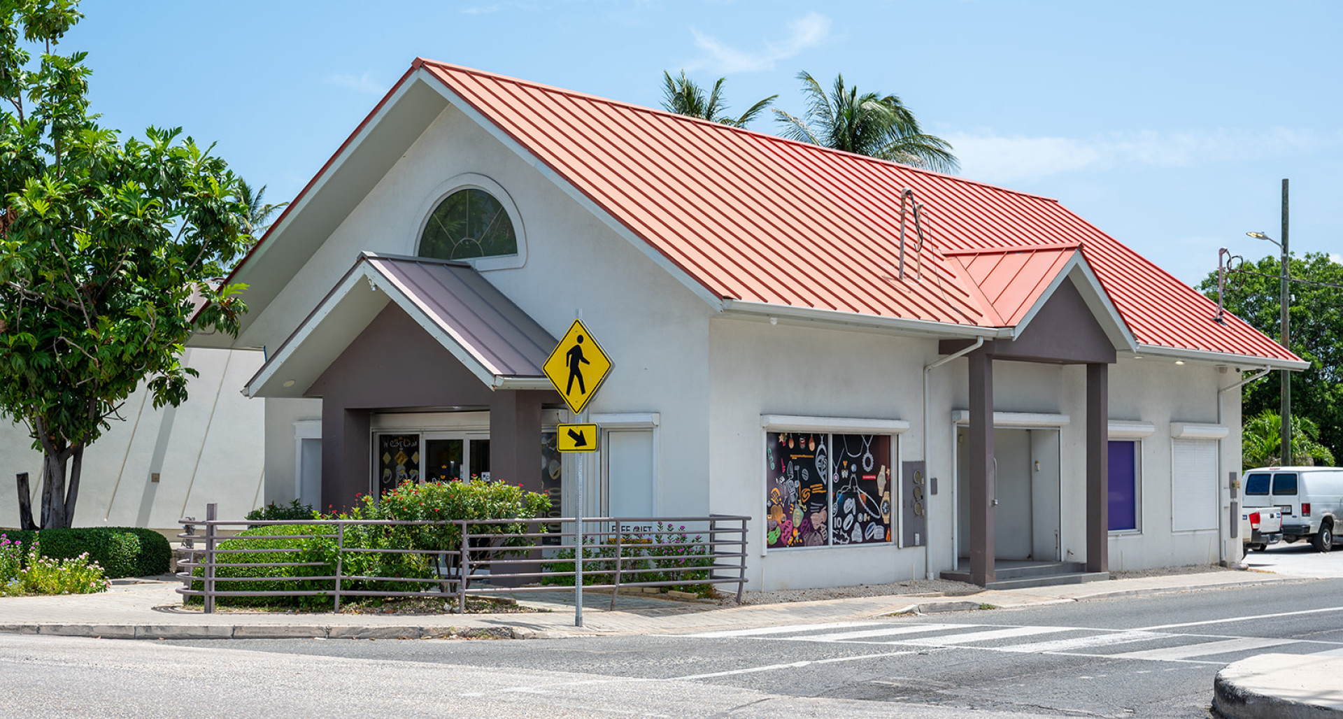 Buckingham Square Retail Space