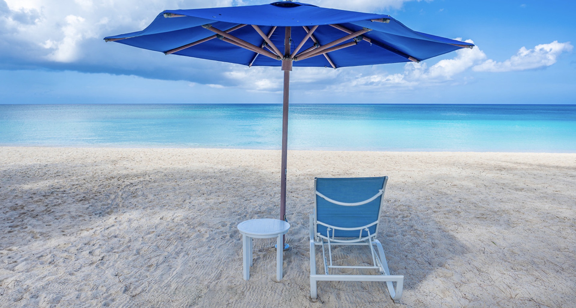 Ocean Front, Corner Unit at FIN Grand Cayman