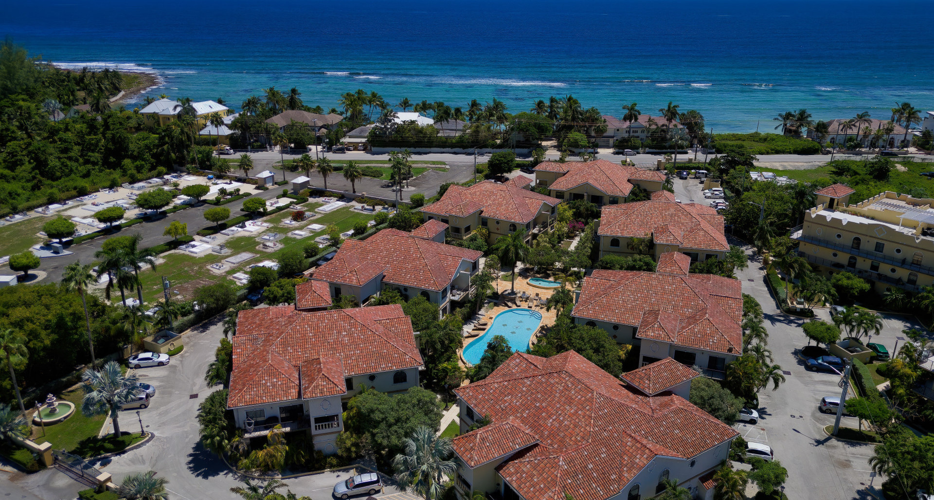 3 Bedroom Oceanfront Condo – Ocean View From All Rooms!