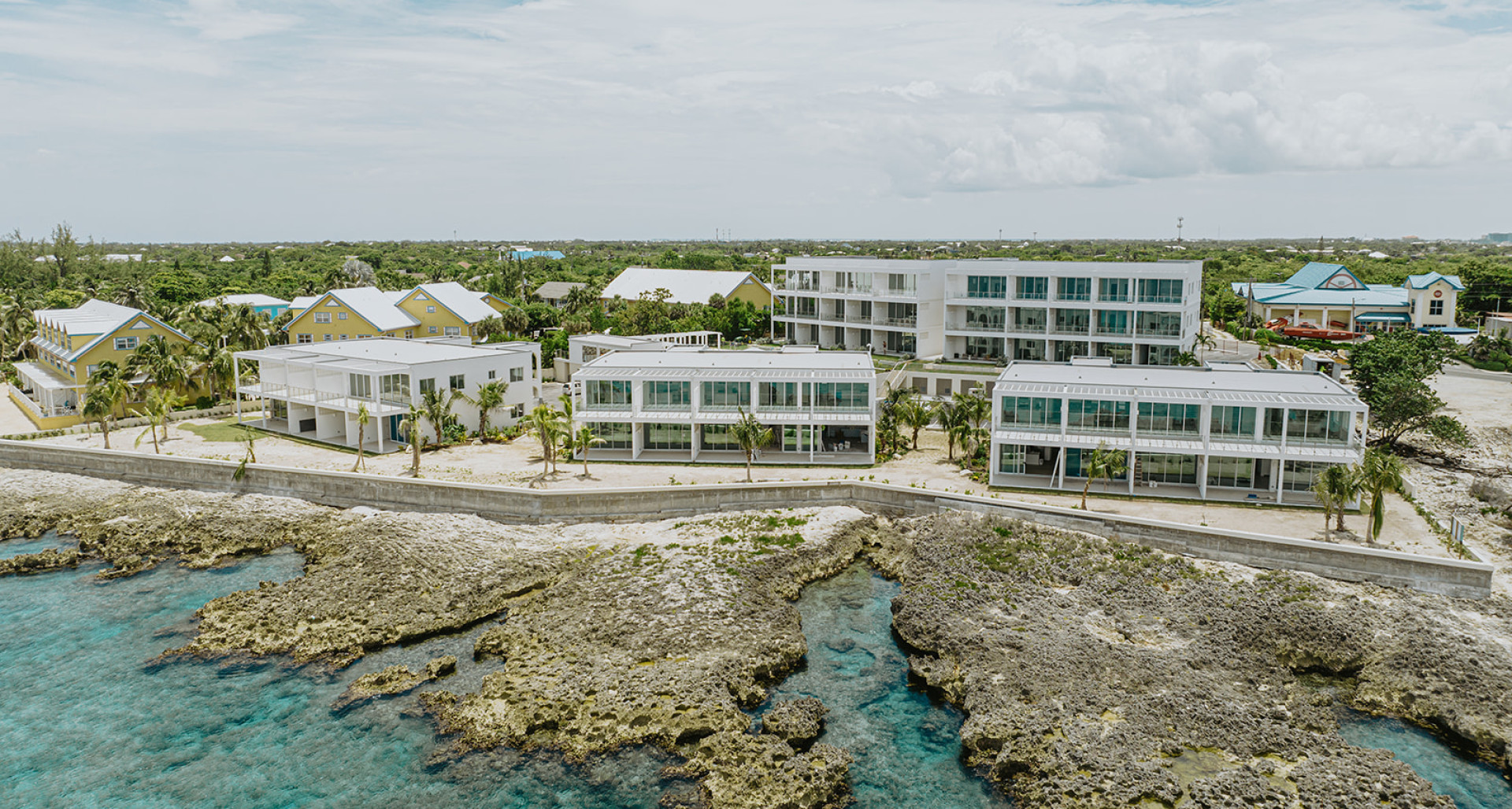 1-BED AT SUNSET POINT: EXCEPTIONAL OCEANFRONT LIVING AT UMATCHED VALUE image 2