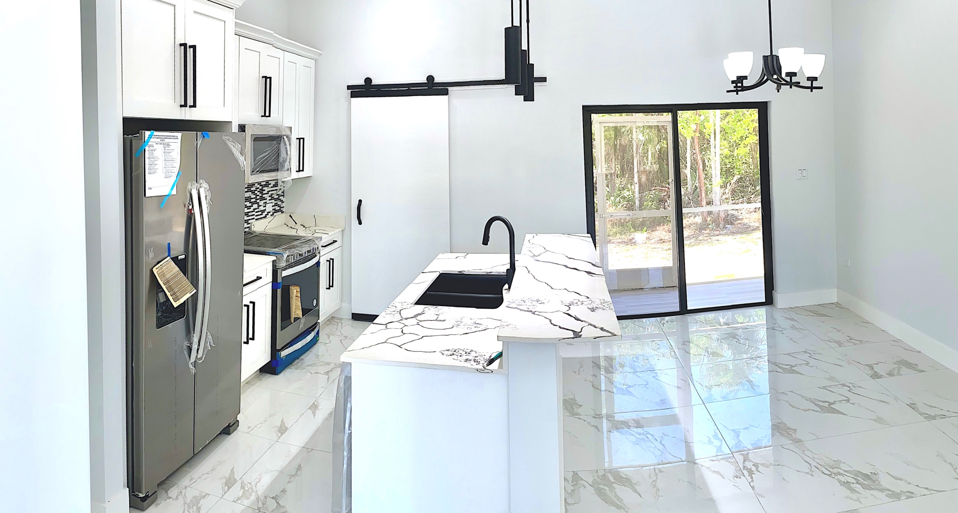 BEAUTIFUL NEWLY BUILT 3-BEDROOM FAMILY HOME IN HIGHROCK- CLOSE TO THE OCEAN image 3