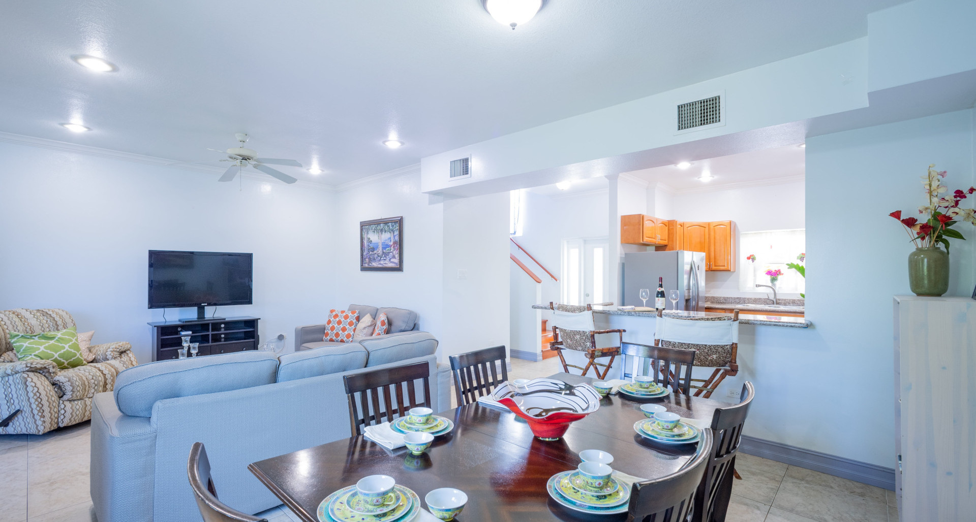 Near Everything 2 Bed 2.5 bath at Triumph Village Condo in GT image 2
