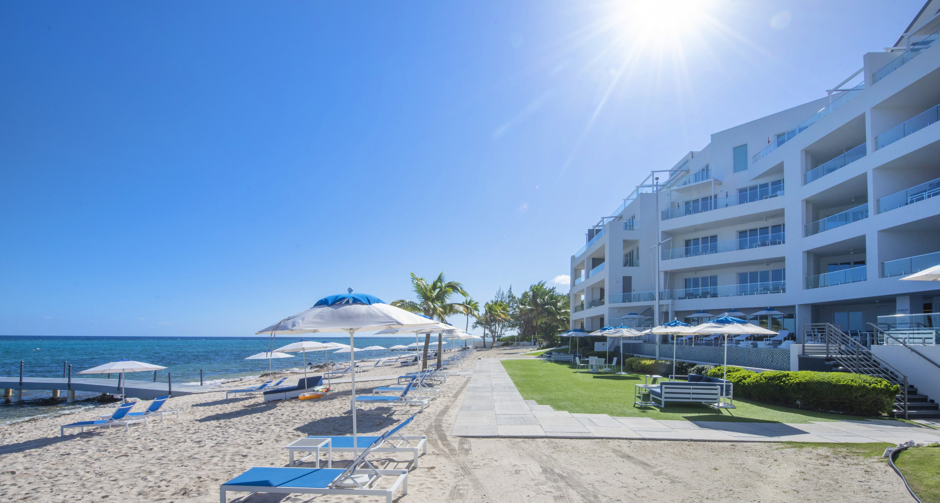 Dolphin Point Club – 3 Bed plus Den, Executive Duplex 2 Story Residence #105