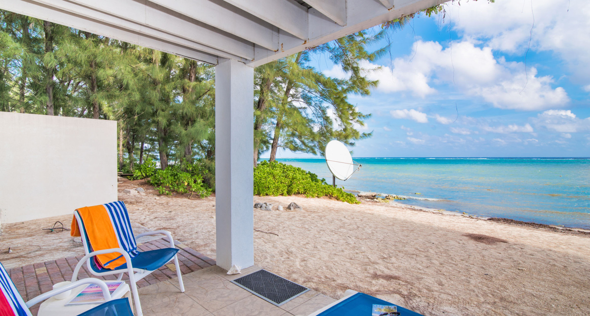 Direct Beach Front East End Paradise Villas 4 Bedroom Home image 2