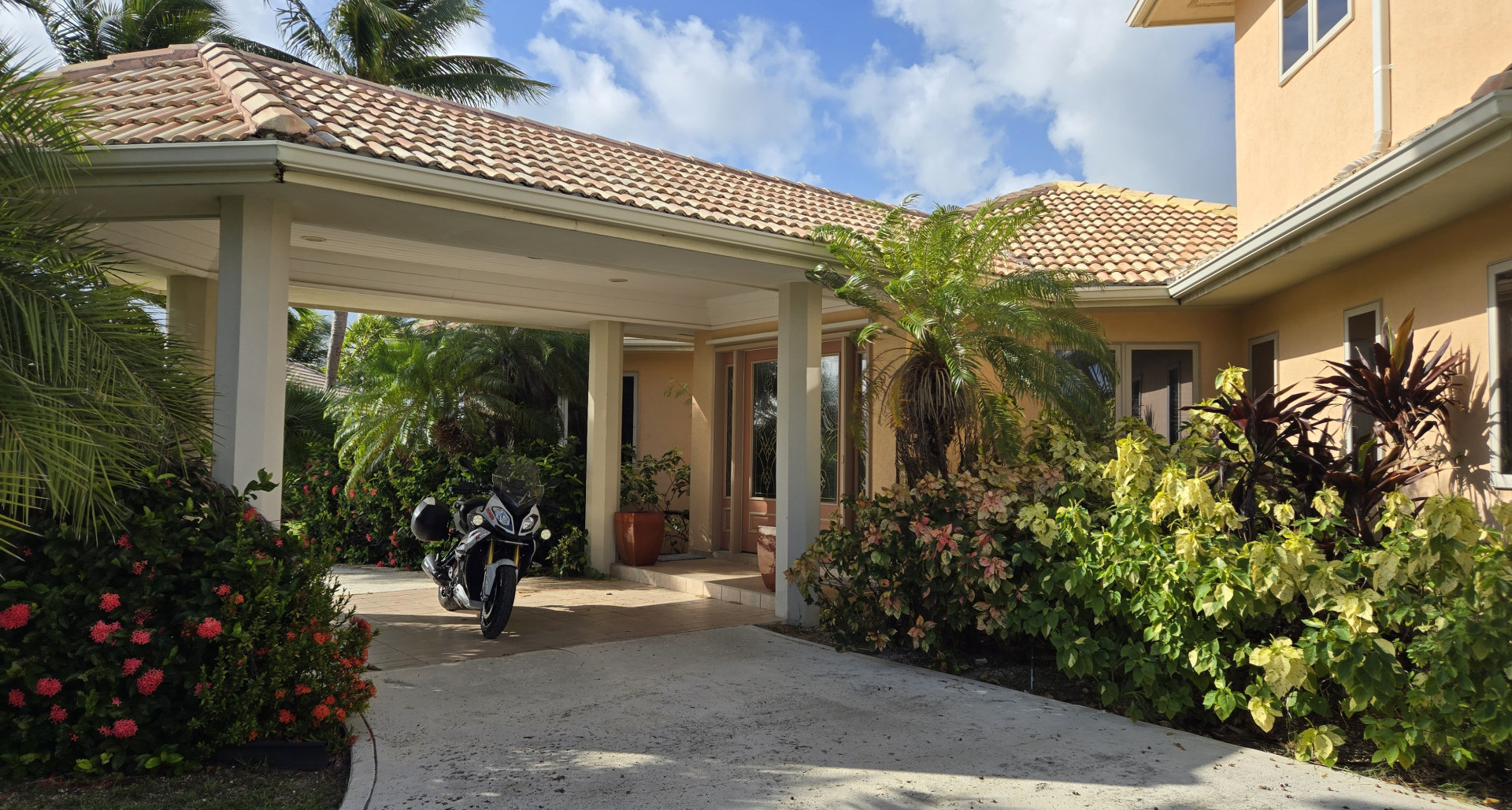Palatial Shores Home on Double Lot image 2
