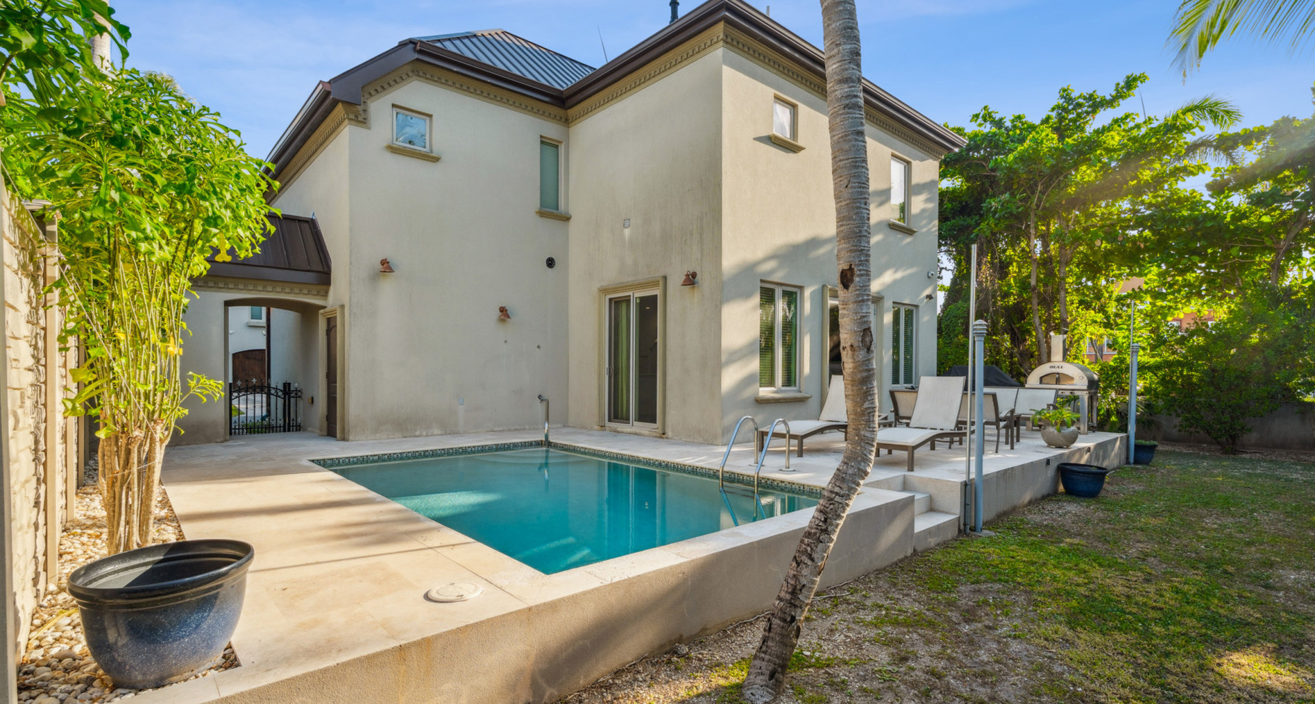 Camelot Drive Unique Detached Home with Private pool and Garage on SMB corridor