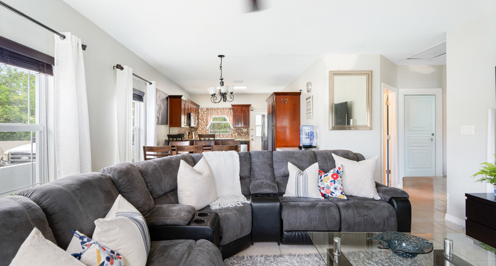 HOPE SPRING CRESCENT, LOWER VALLEY- FANTASTIC 3-BED HOME WITH BRAND NEW 1-BED RENTAL APARTMENT image 3