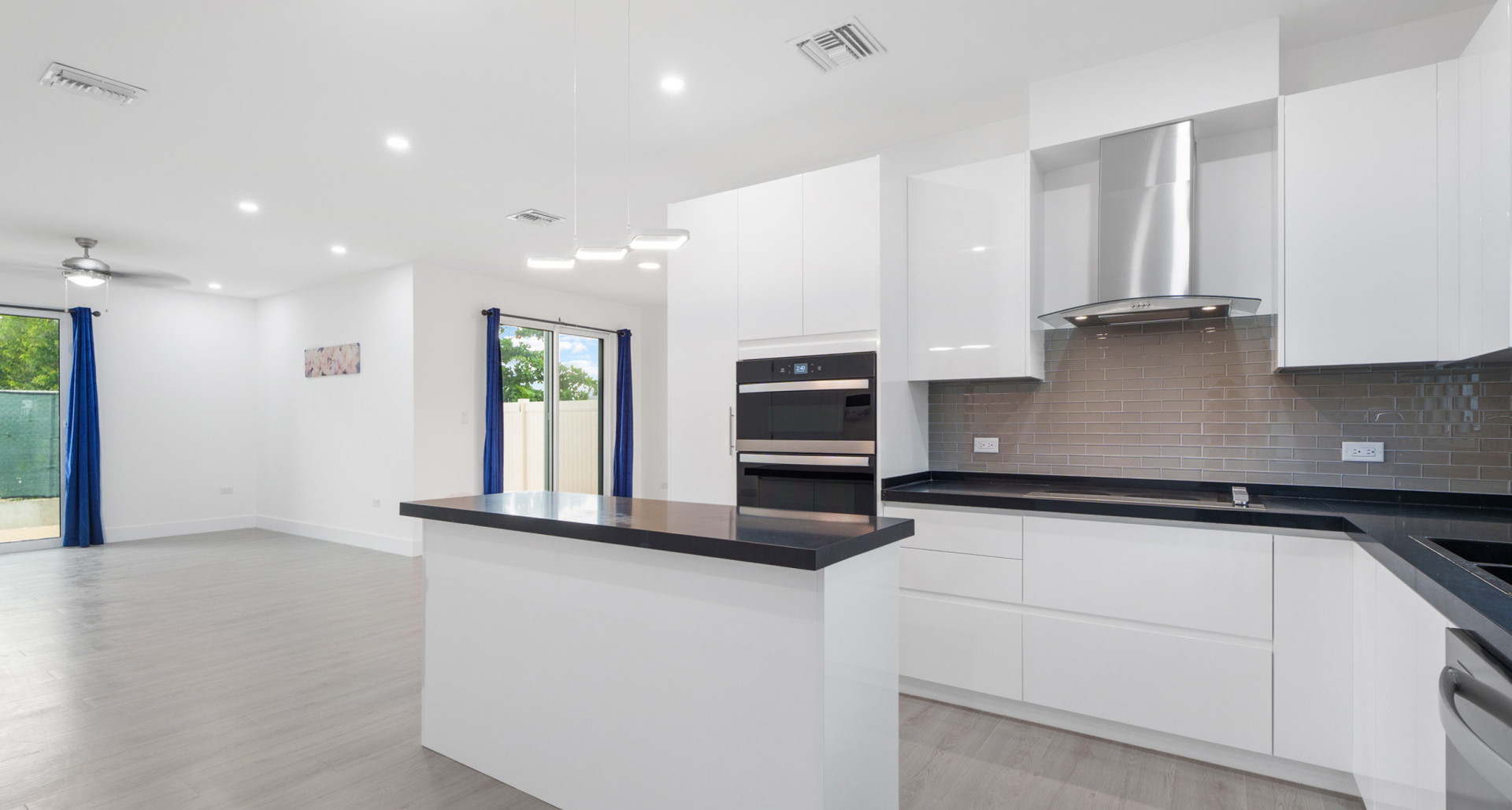 YARL 3 BED, 3 BATH TOWNHOME #88 (END UNIT) image 2