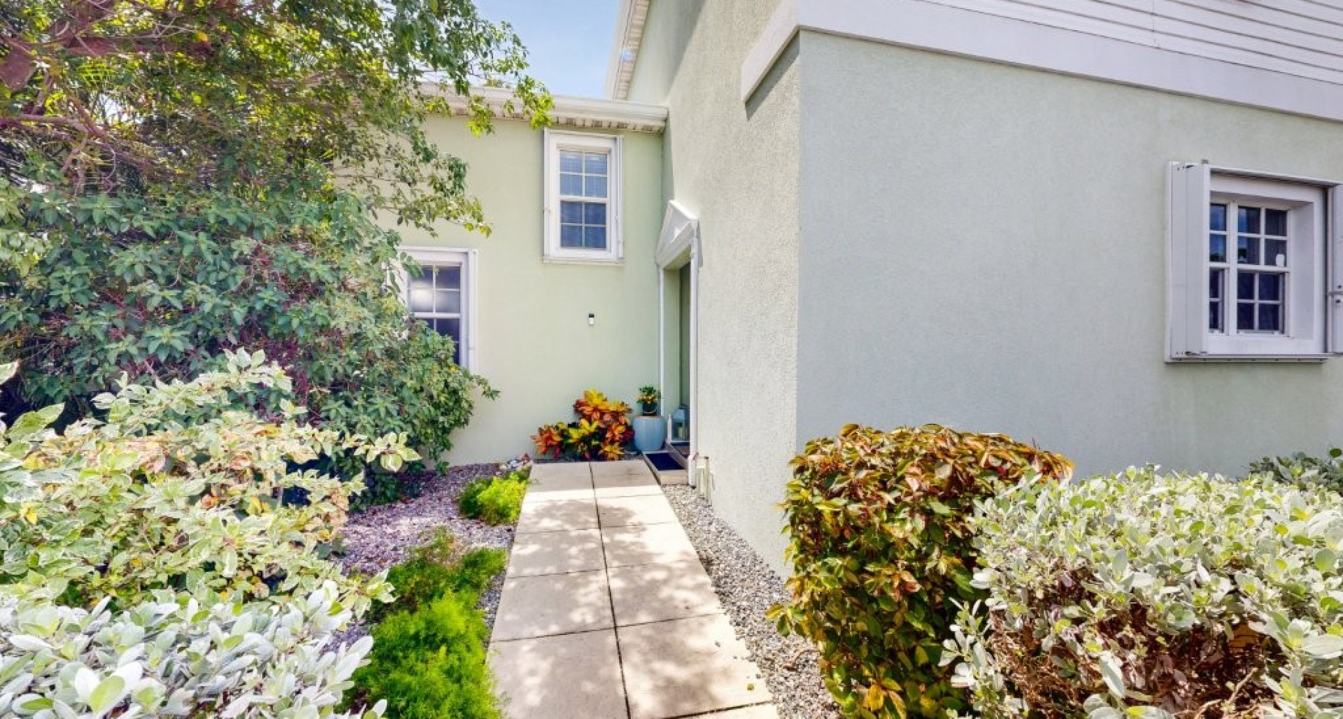 Happy 3 bed Townhome at Garden Retreat in GT image 2