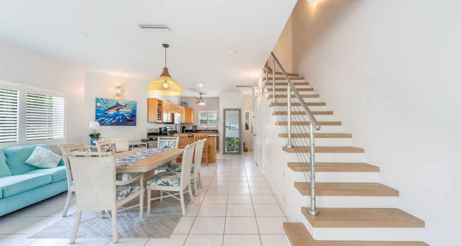 105 COCONUT BAY | UPGRADED END-UNIT TOWNHOUSE IN A QUIET, OCEANFRONT COMMUNITY image 3