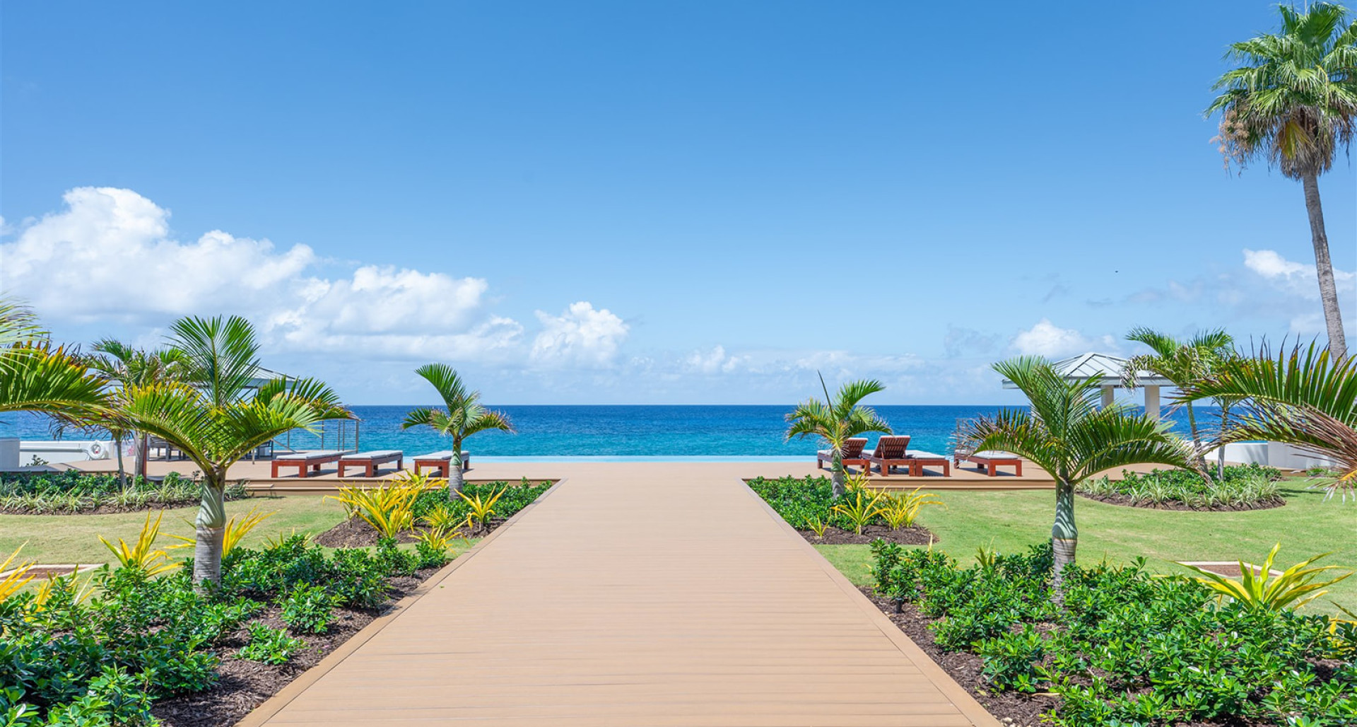 Elevated Elegance: Three-Level Oceanfront Penthouse image 2