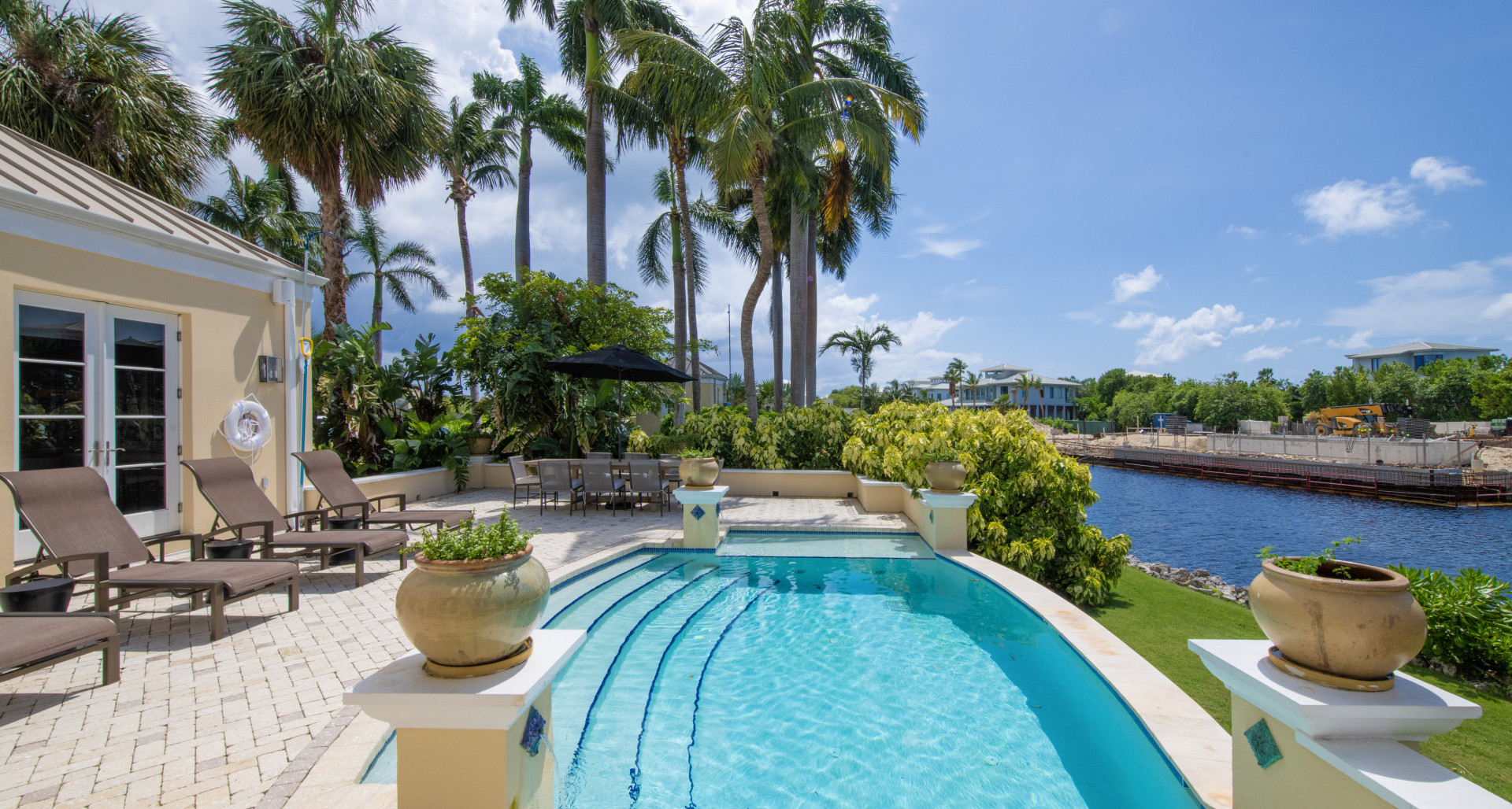 Ritz-Exclusive Resorts Residence image 2