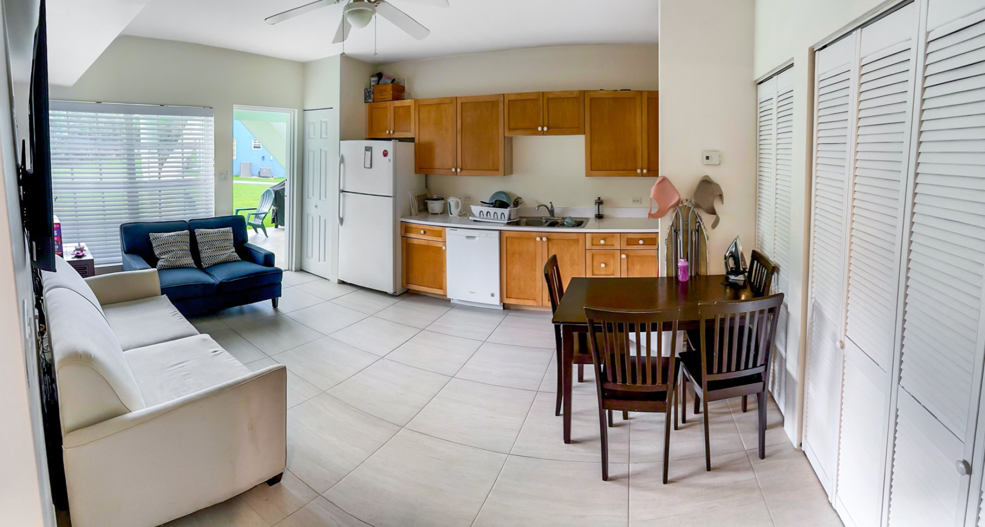#22 EXECUTIVE SUITES, PRIME LOCATION | 1 BED MIDDLE UNIT