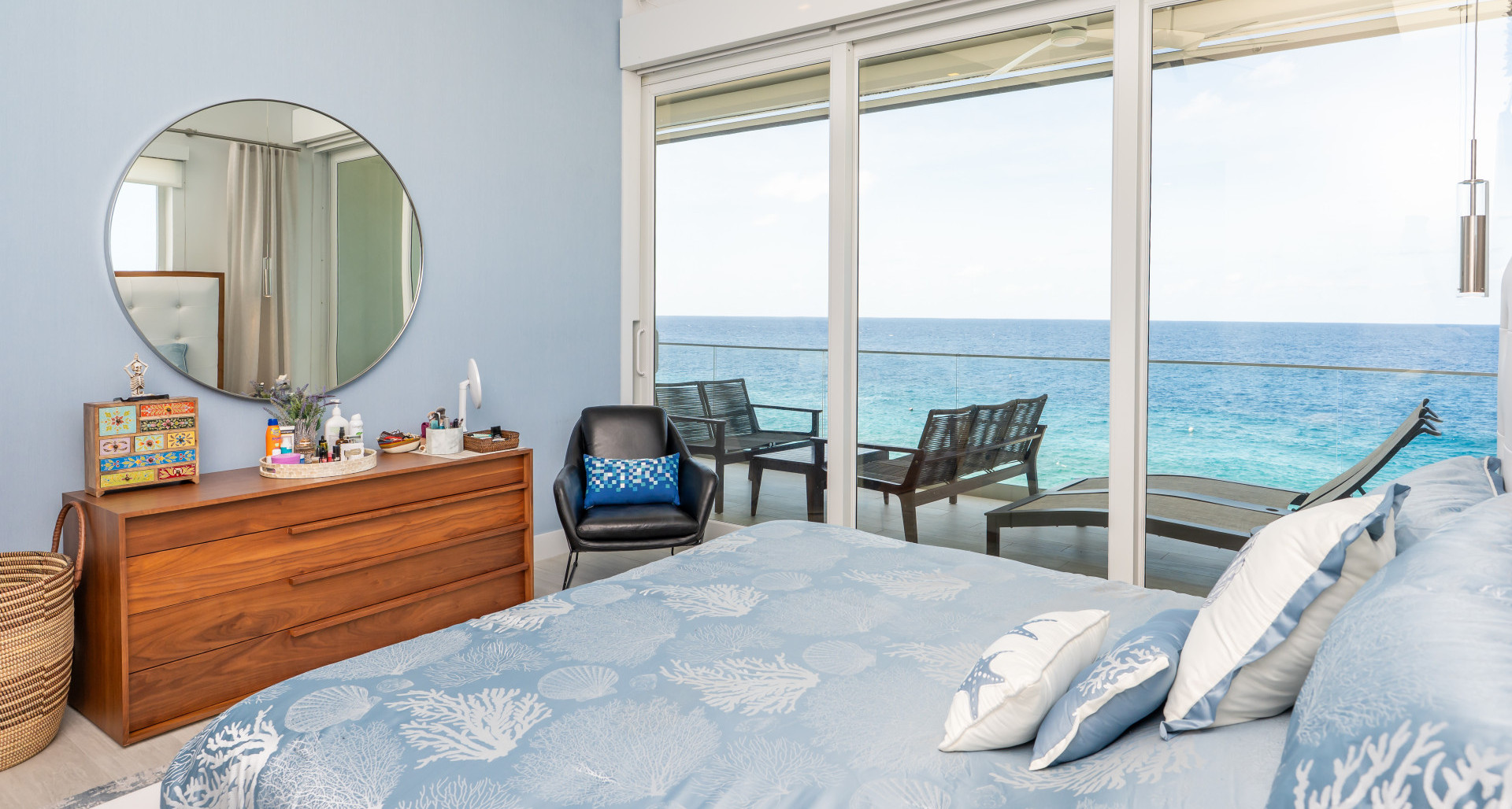 Lighthouse Point #304 Top Floor Corner