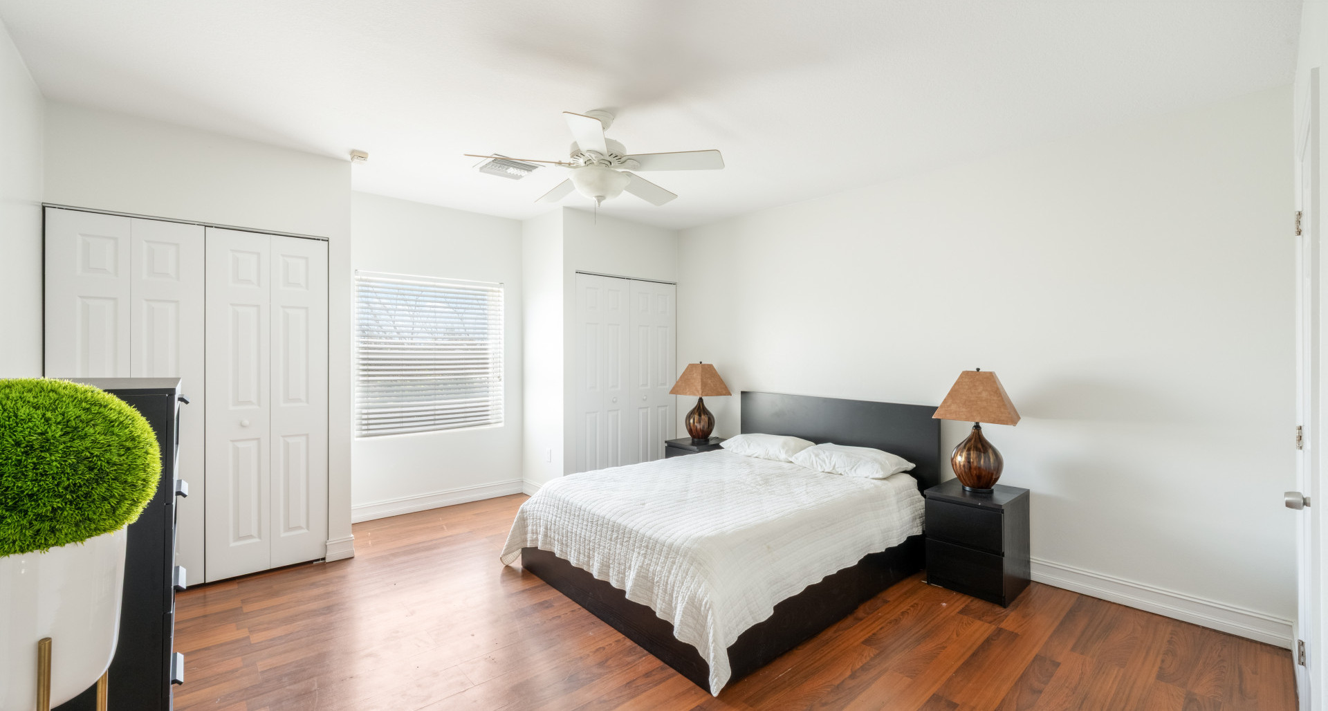 #49 Executive Suites | George Town – Investor Opportunity, 2 Bed Middle unit image 1