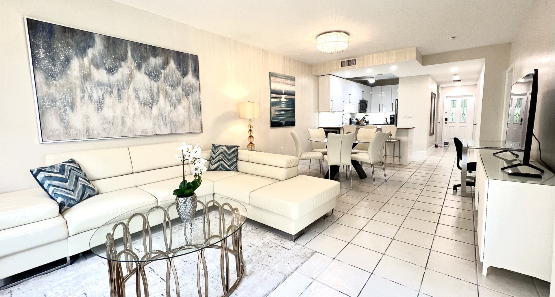 Catalina Bay Seafront 2BR Second Floor #211