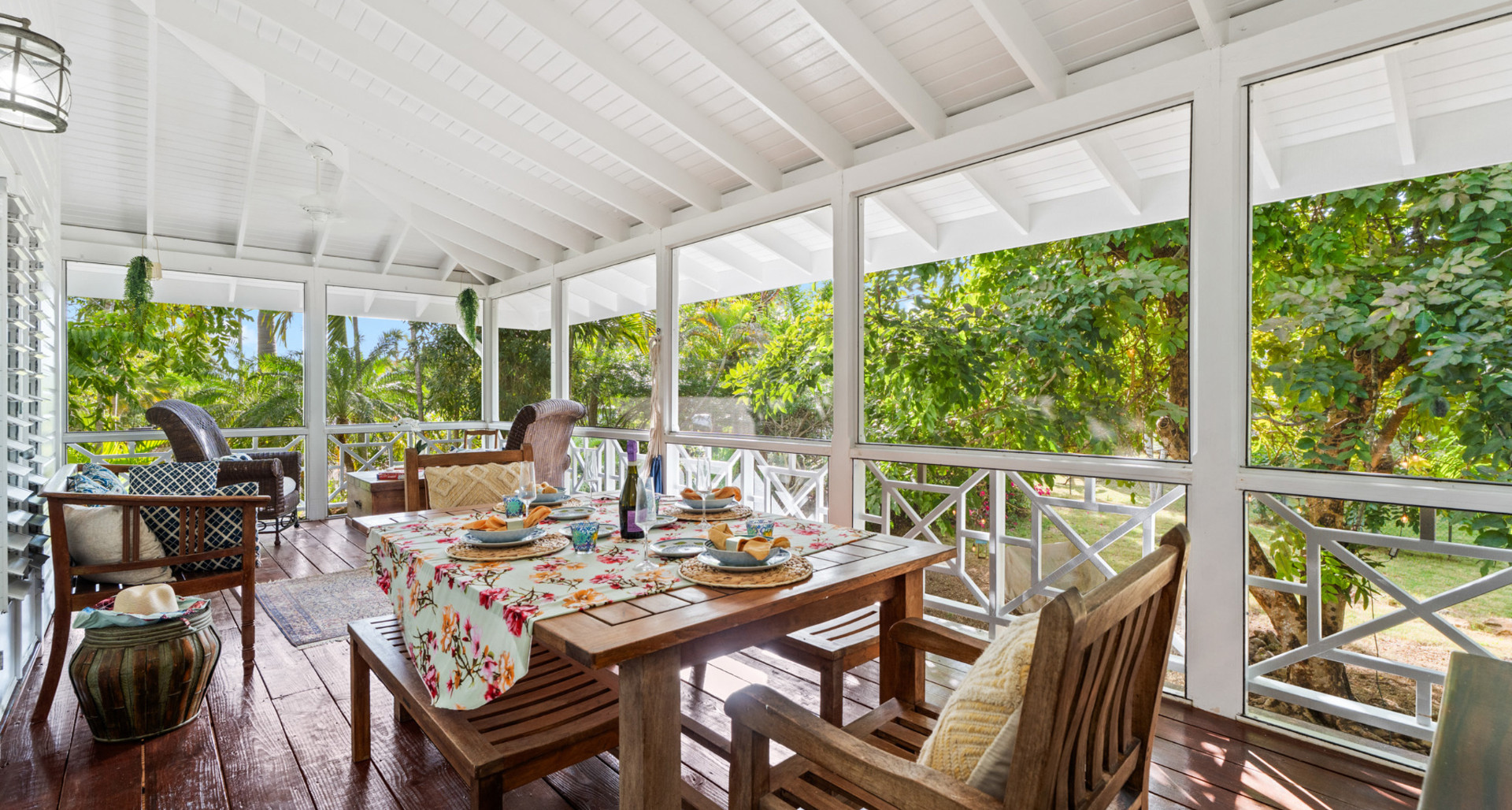 Lahala Treehouse Cottage image 3