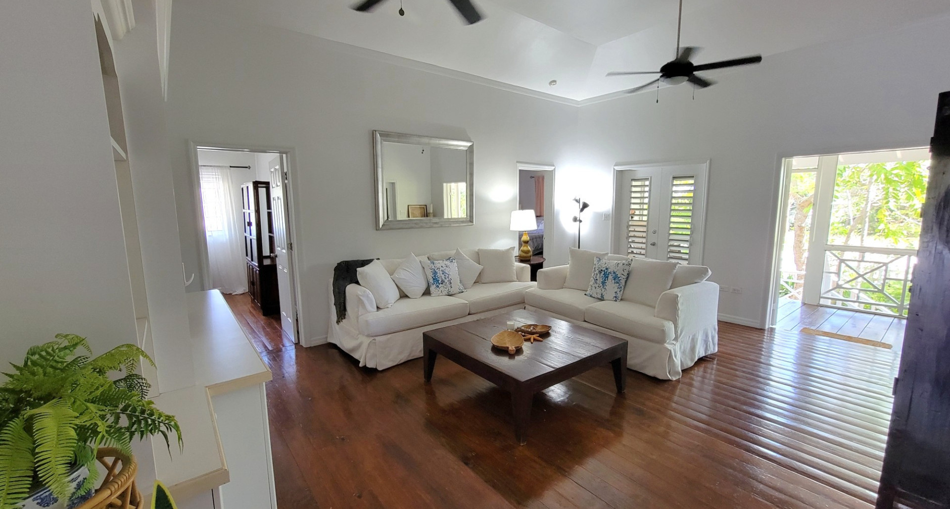 Lahala Treehouse Cottage image 3