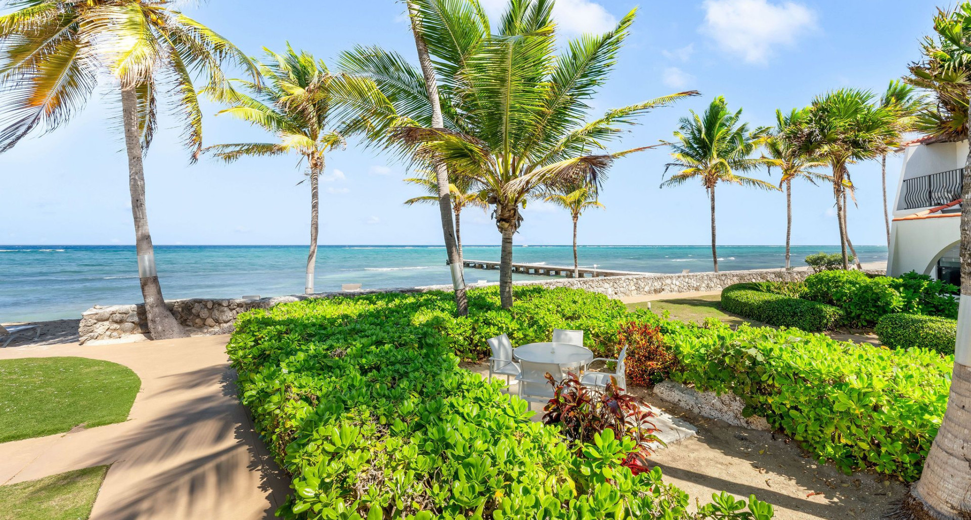 #42 RIA DEVELOPMENT | 3 BED | END UNIT