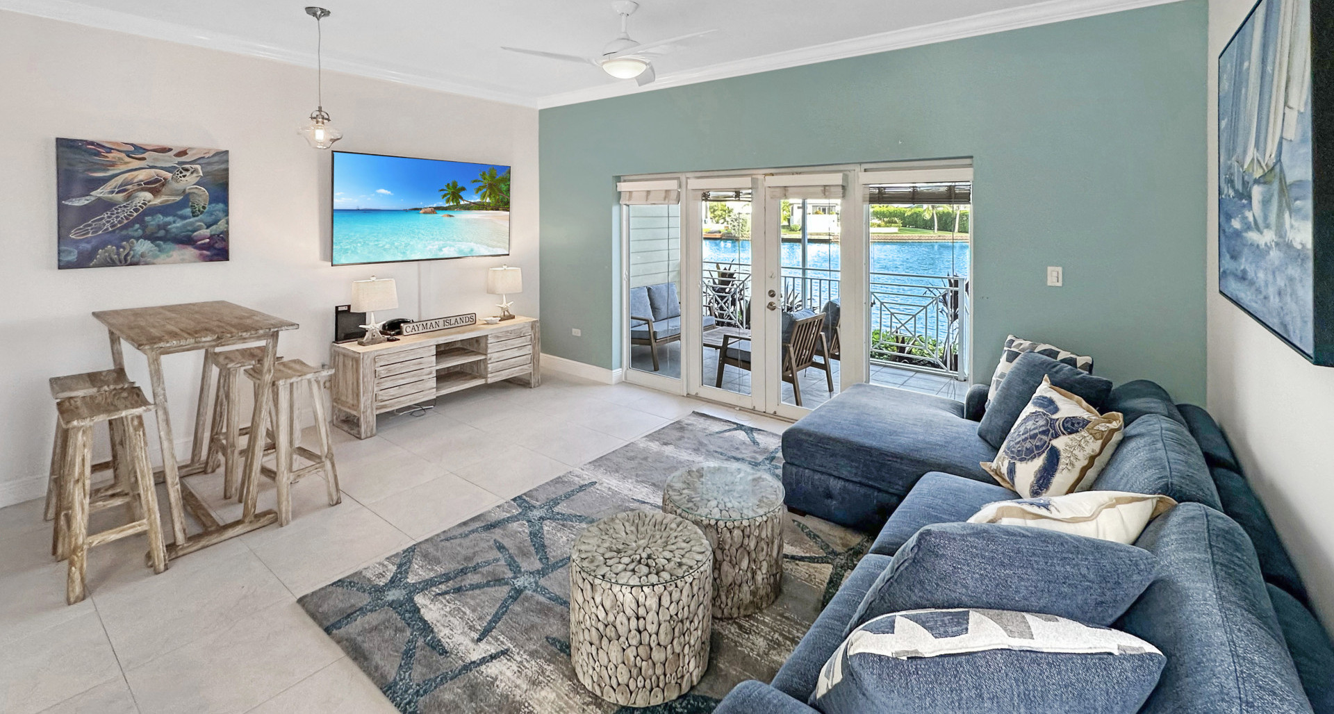 Careenage 1 Bdrm Waterfront Condo image 2