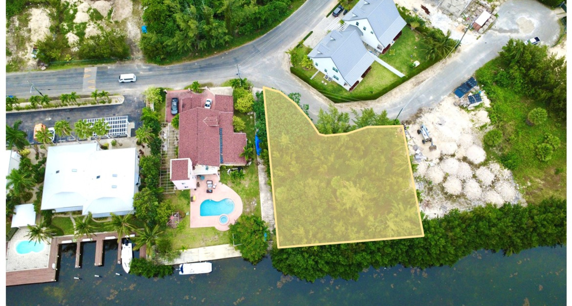 Sweetleaf Canalfront Parcel in Omega Bay