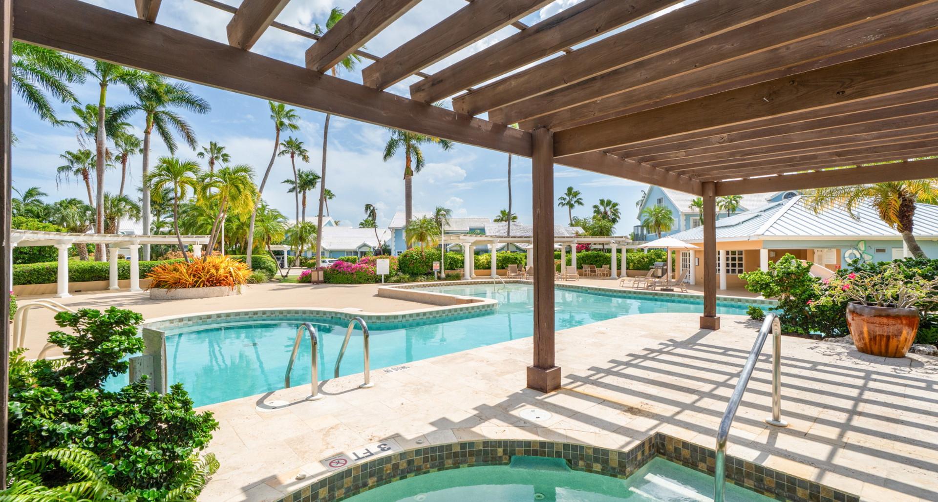 BRITANNIA #903 | SEVEN MILE CORRIDOR – UNIQUE 2 BED INVESTMENT WITH RENTAL INCOME GUARANTEED image 2