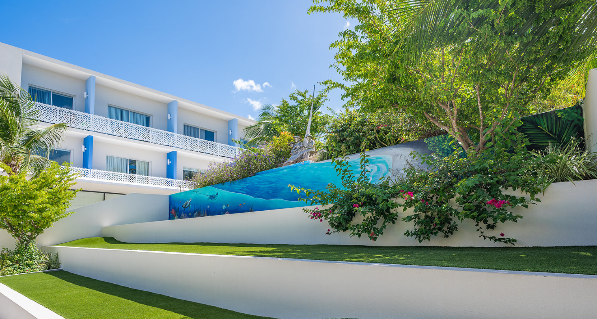 The Grove Top Floor Condo image 3