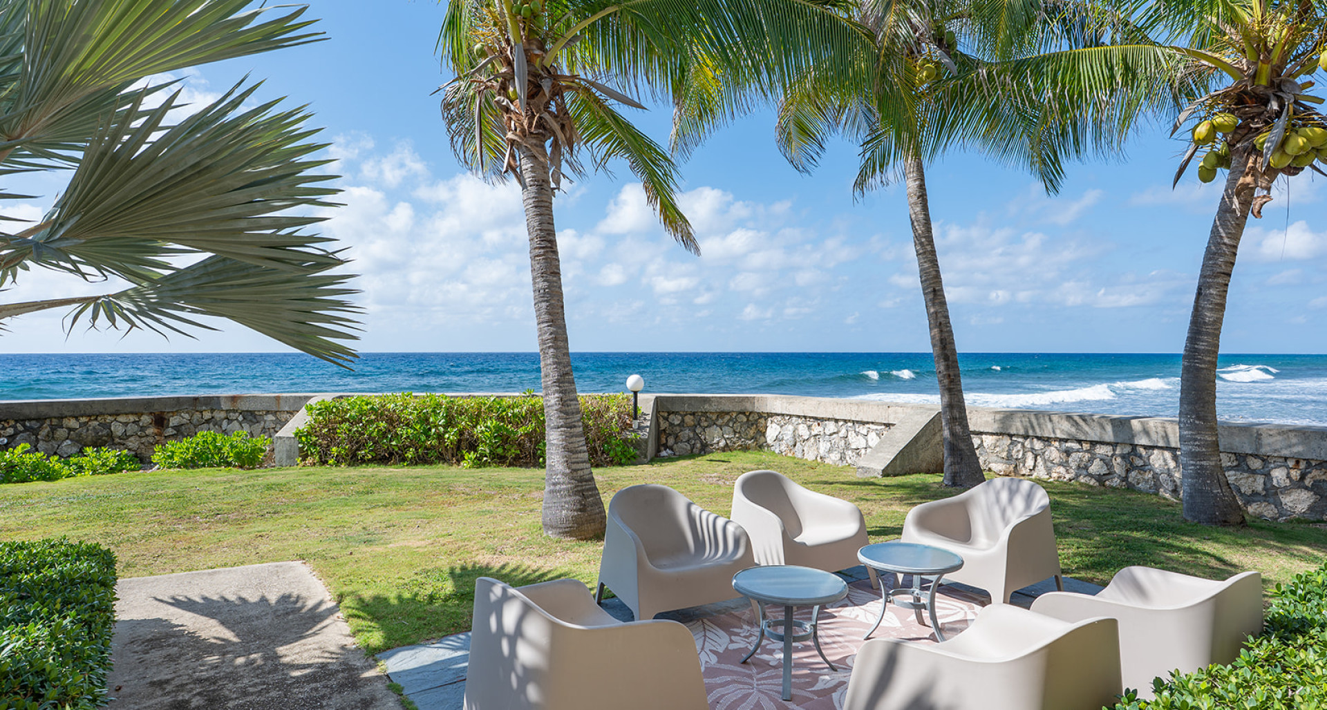 Seafront Ocean Club 3 Bed image 2