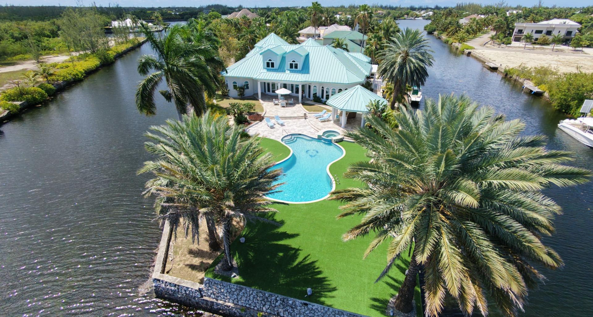DIAMOND POINT | PATRICK’S ISLAND – EXCEPTIONAL PENINSULA ESTATE WITH EASY 2 BED EXPANSION