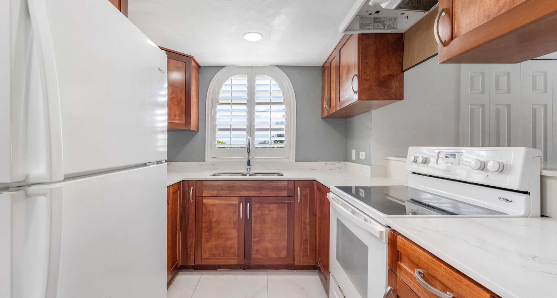 Lime Tree Bay #38 image 3