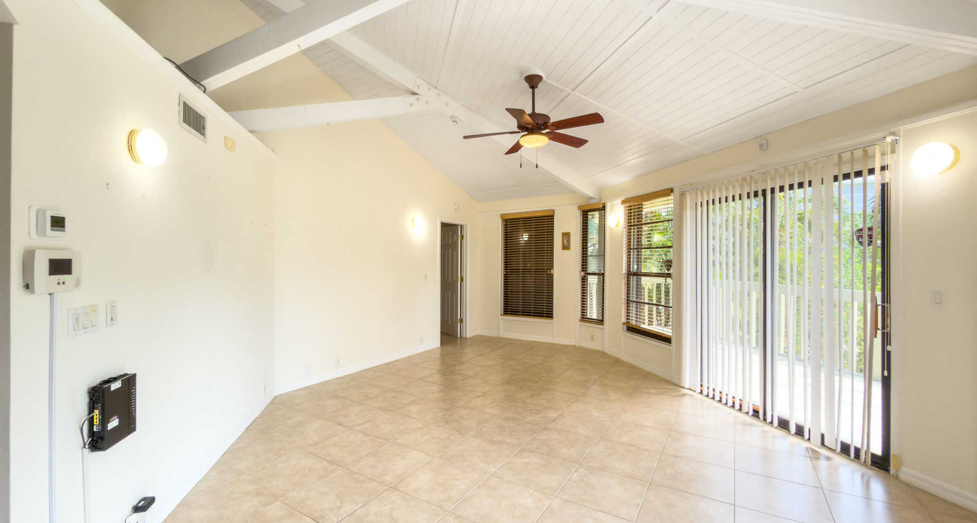 Breezy Pines Top Floor Unit 2 Bed 2 Bath image 3