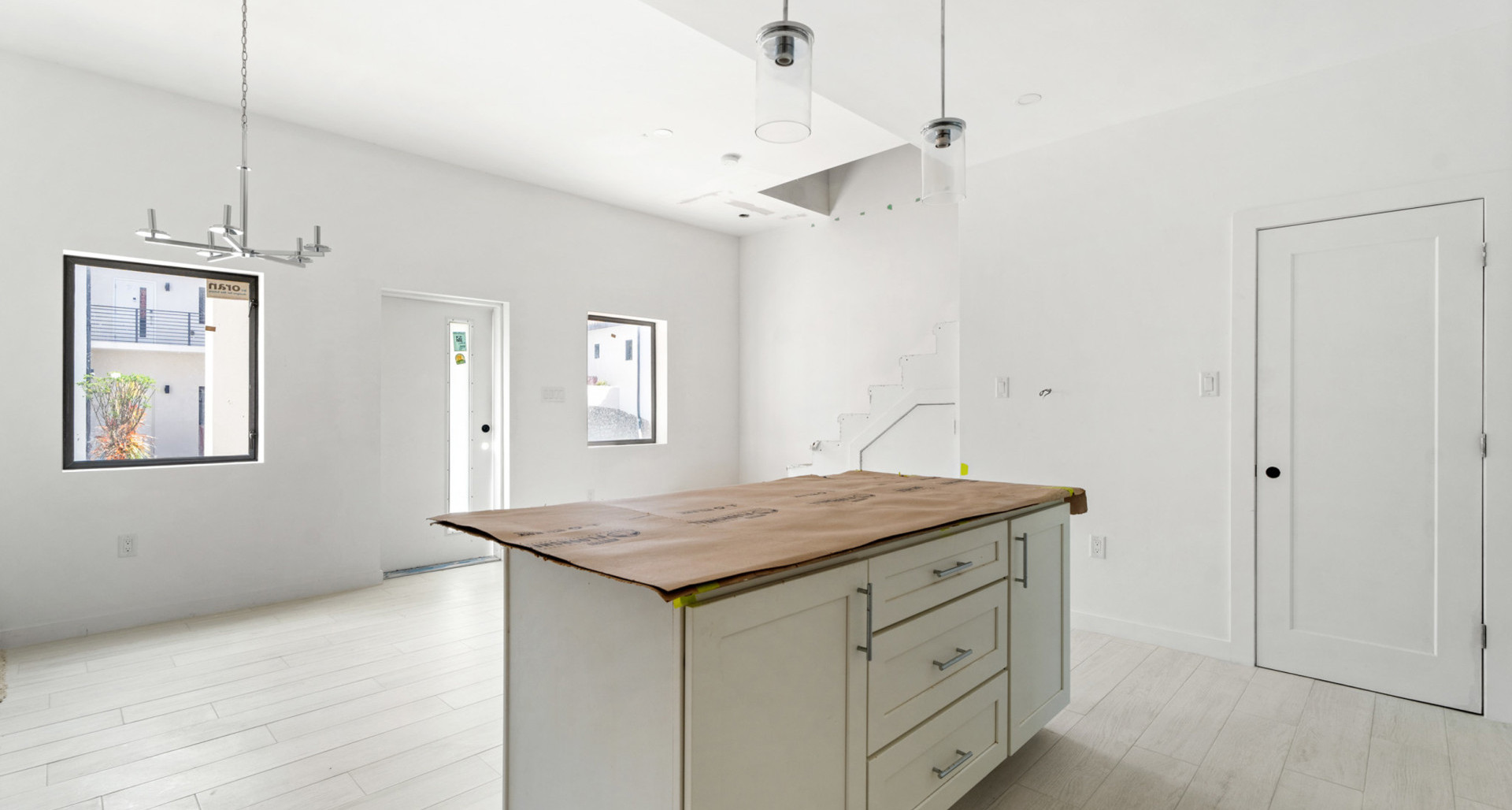 The Bentley #1 End Unit