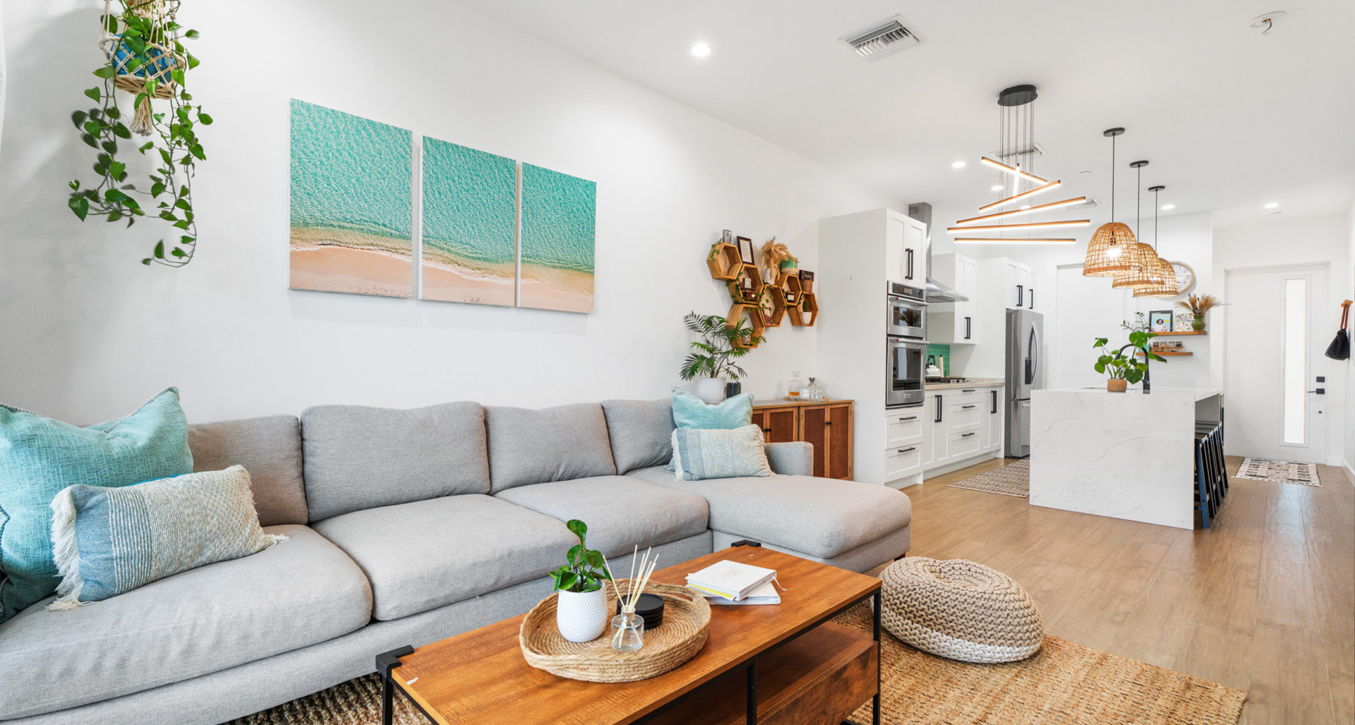 MODERN VELA TOWN HOME #147 (3 BED, 3.5 BATH PH 3)