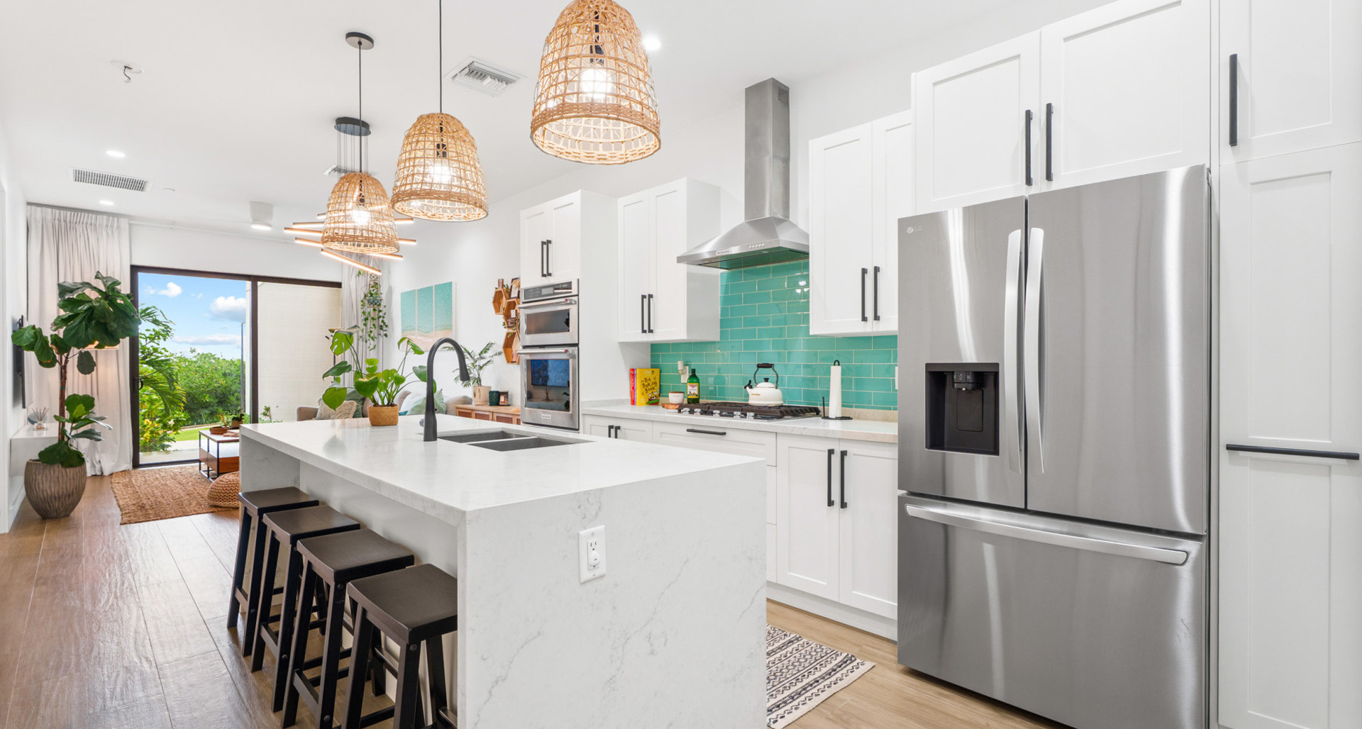 23 ALLURE | EXCEPTIONAL WATERFRONT 2-BED UNIT WITH A HIGHLY MODIFIED LAYOUT image 2