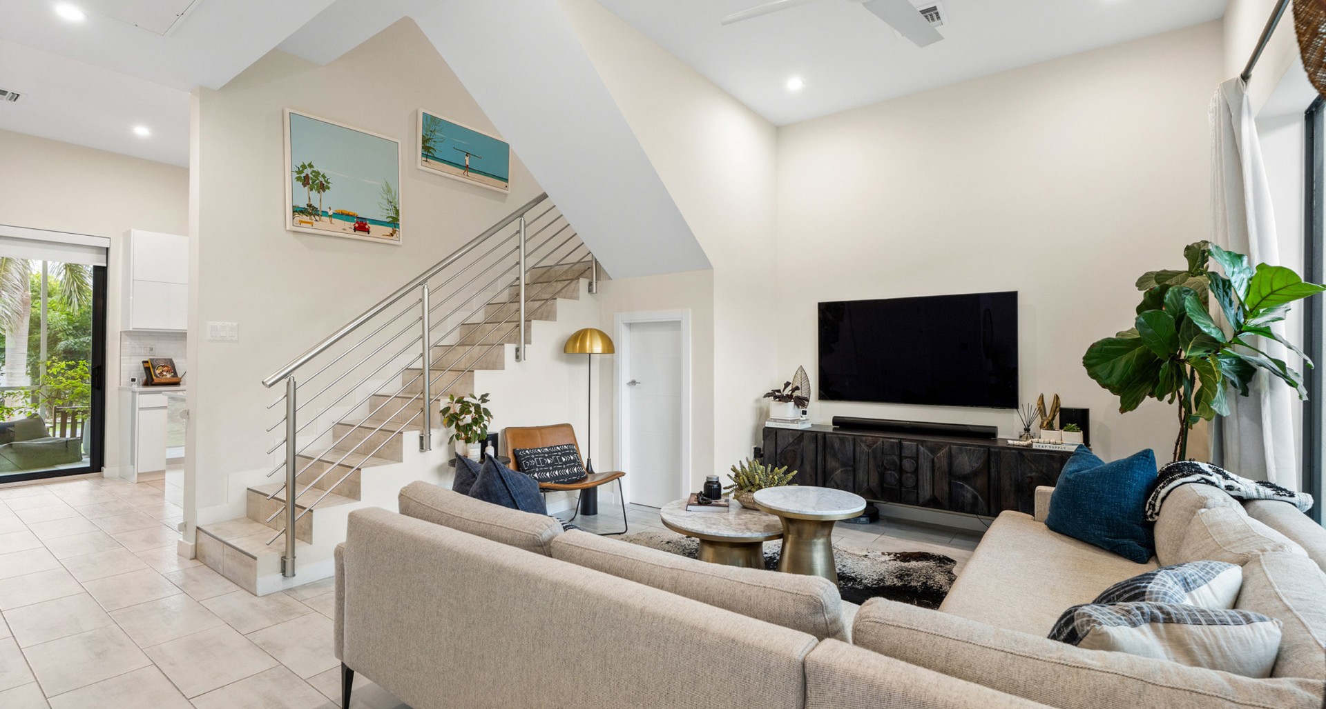 MODERN VELA TOWN HOME #147 (3 BED, 3.5 BATH PH 3) image 2