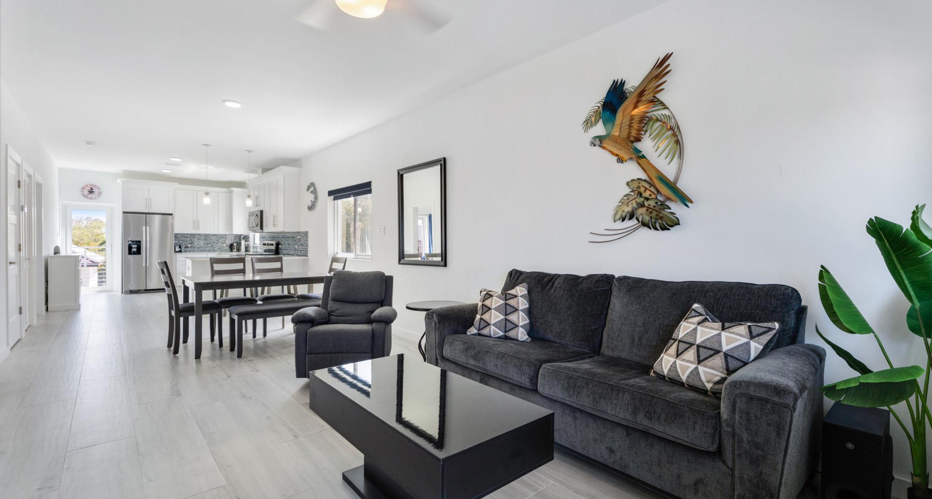 La Paidion 6 image 2