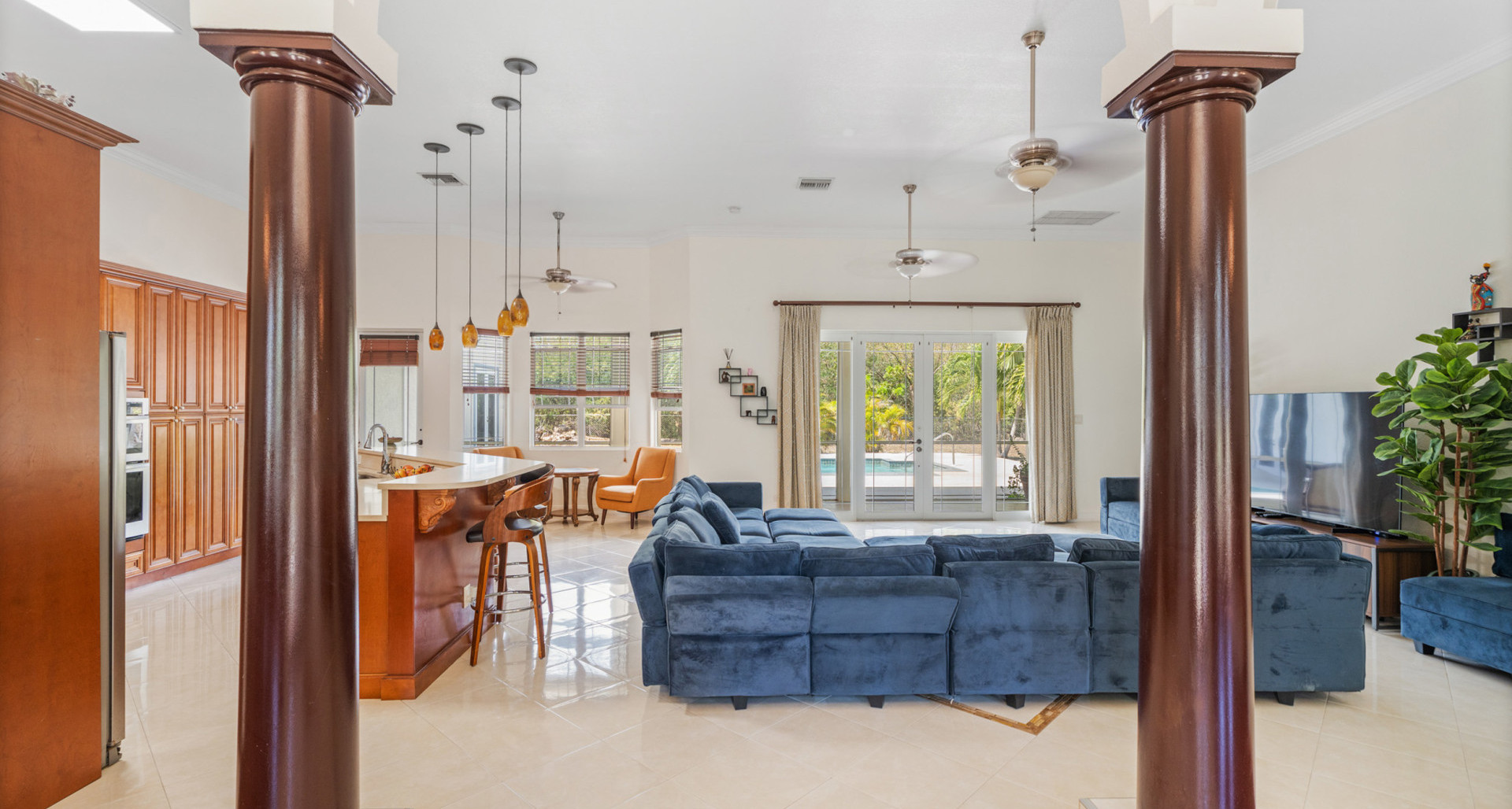 Lookout Gardens Family Estate image 3