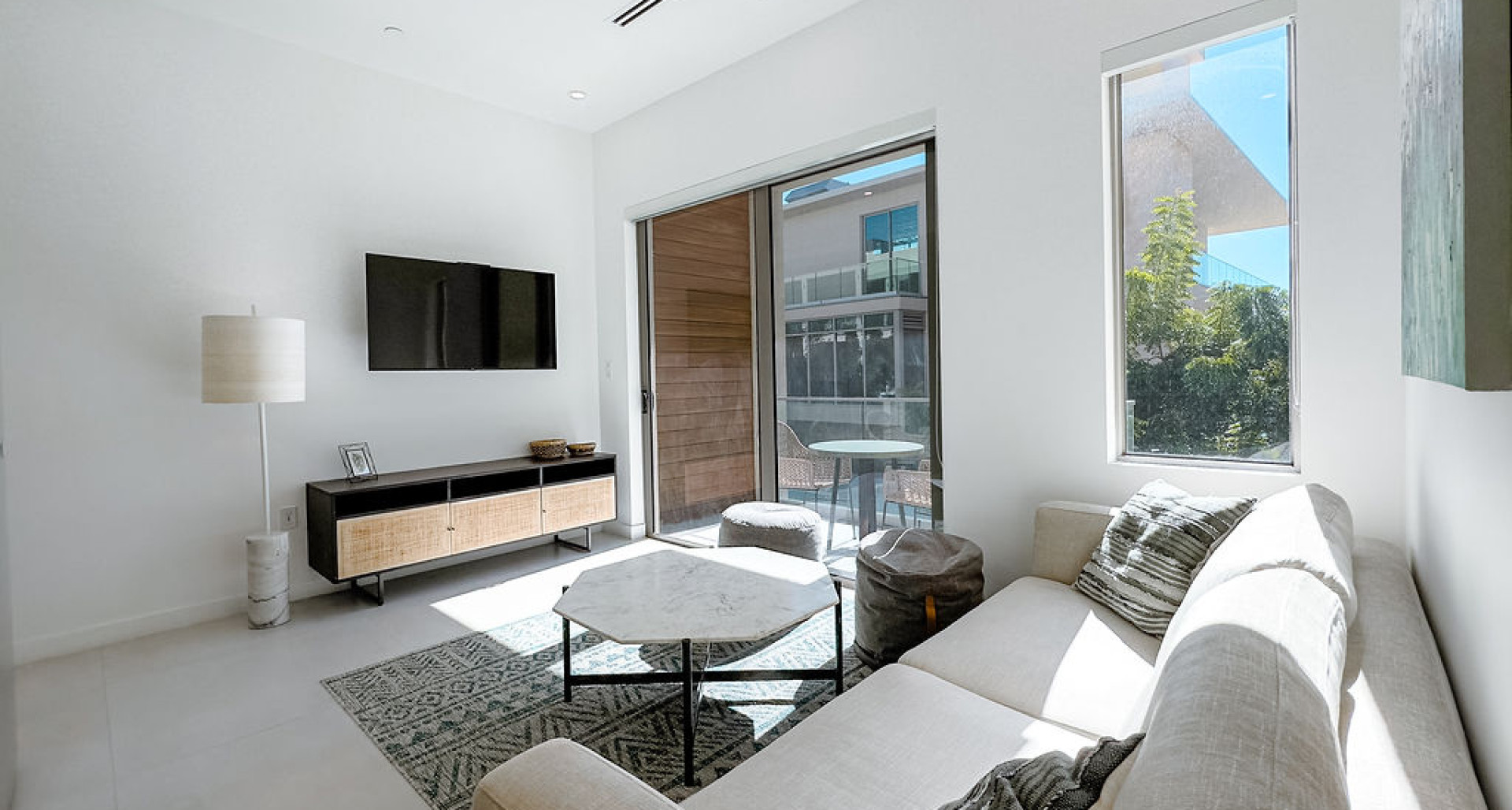 Harbour Walk Residences | Condo 116 image 2