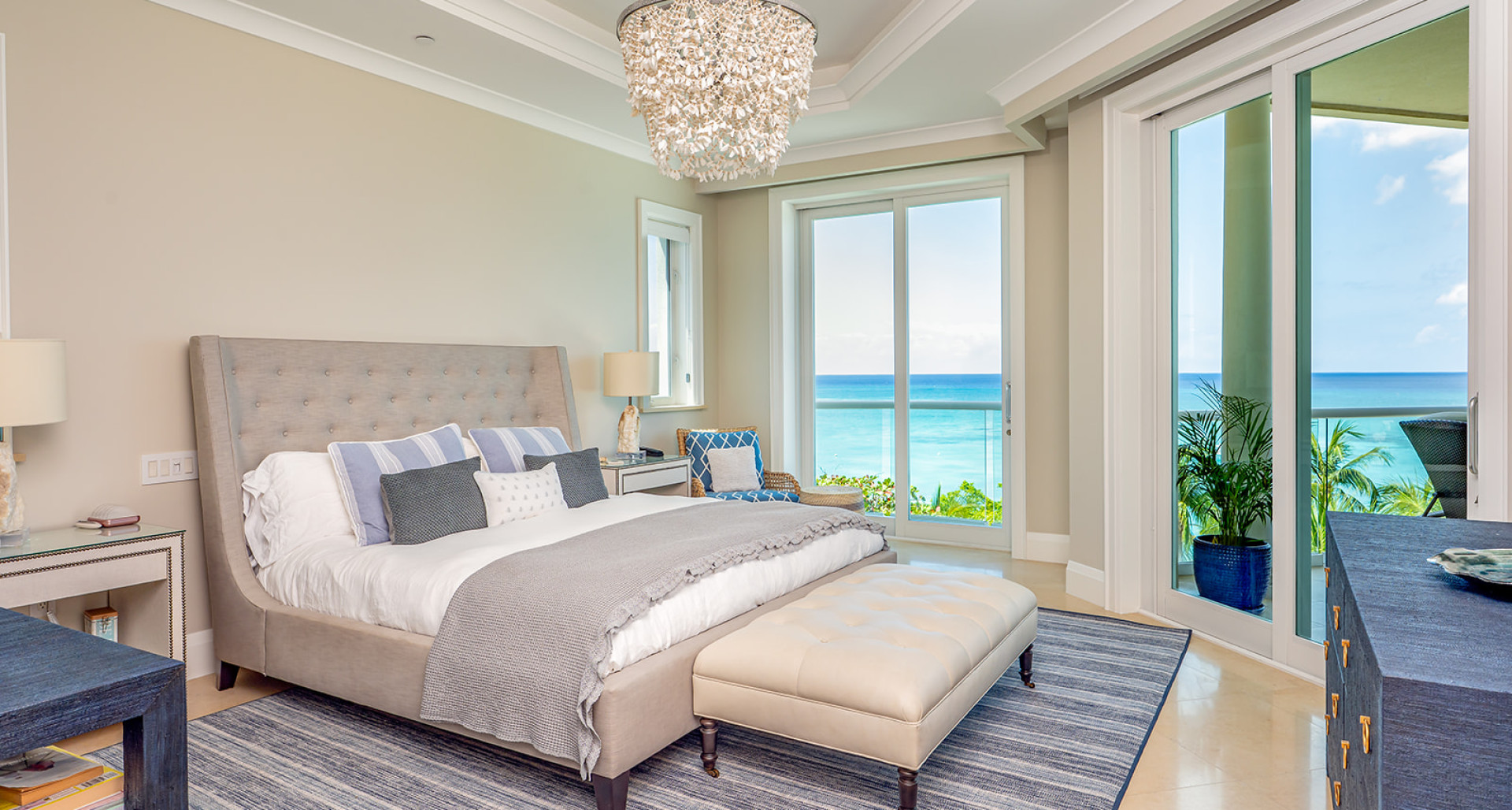 Watercolours – Superb Corner 4 BR Residence image 1