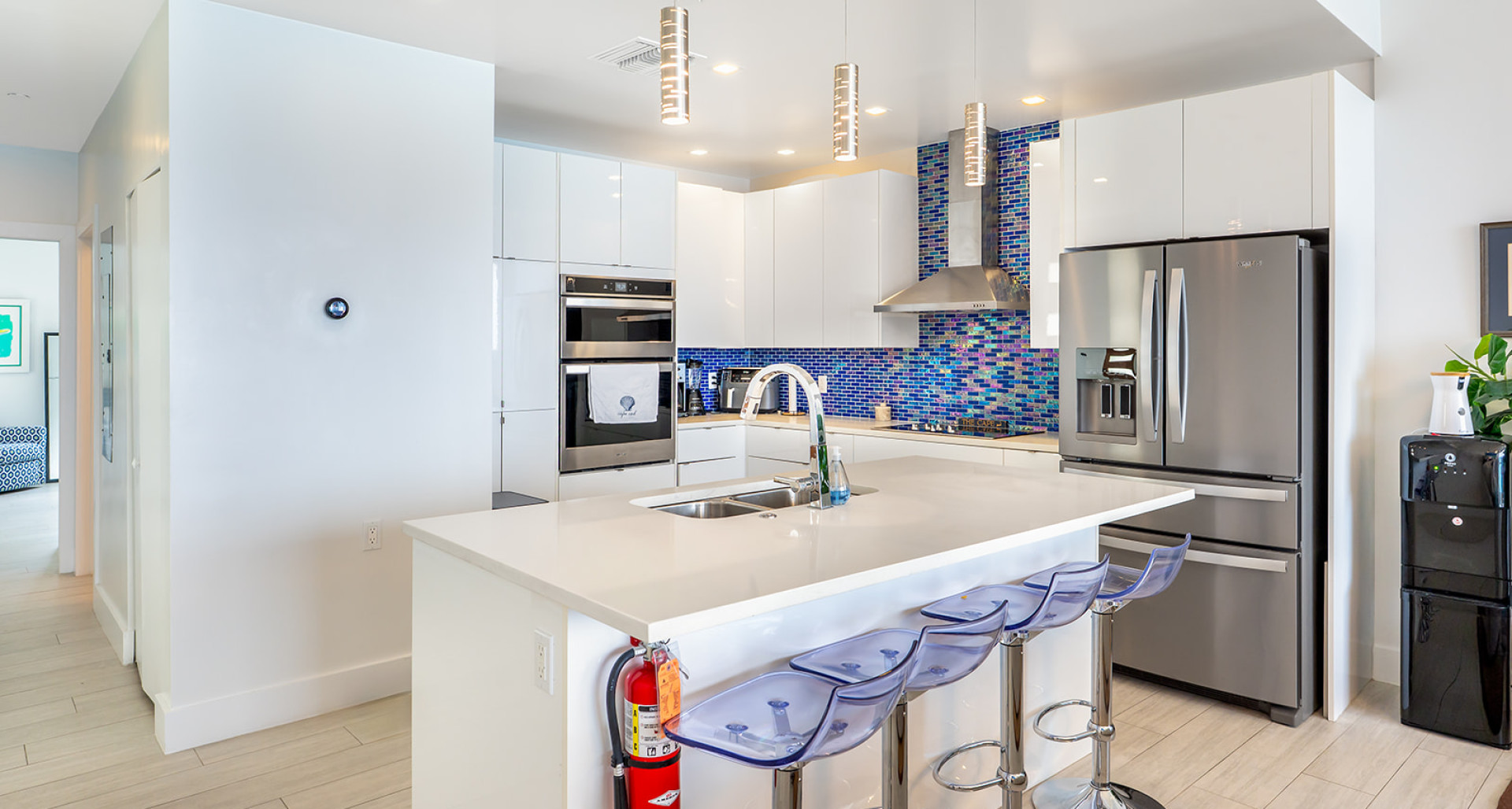 Lighthouse Point Residences – Prime Corner Unit image 3