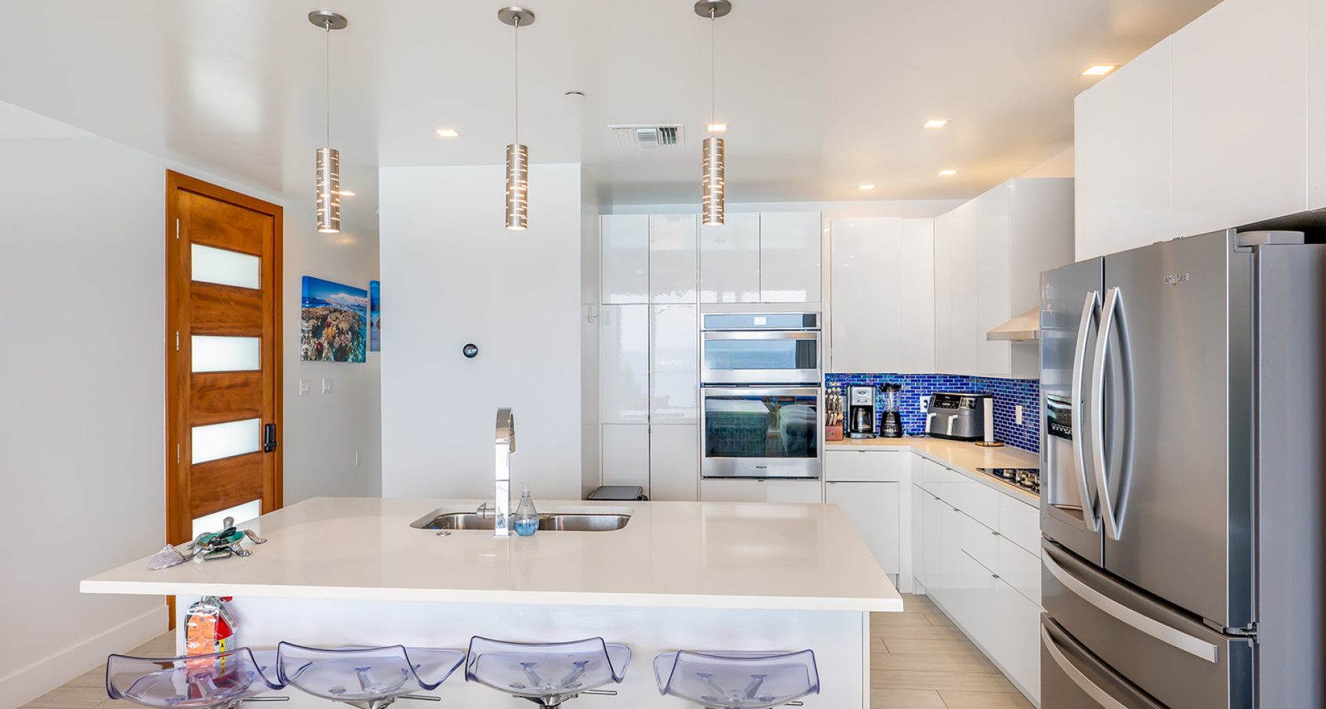 Lighthouse Point Residences – Prime Corner Unit image 2