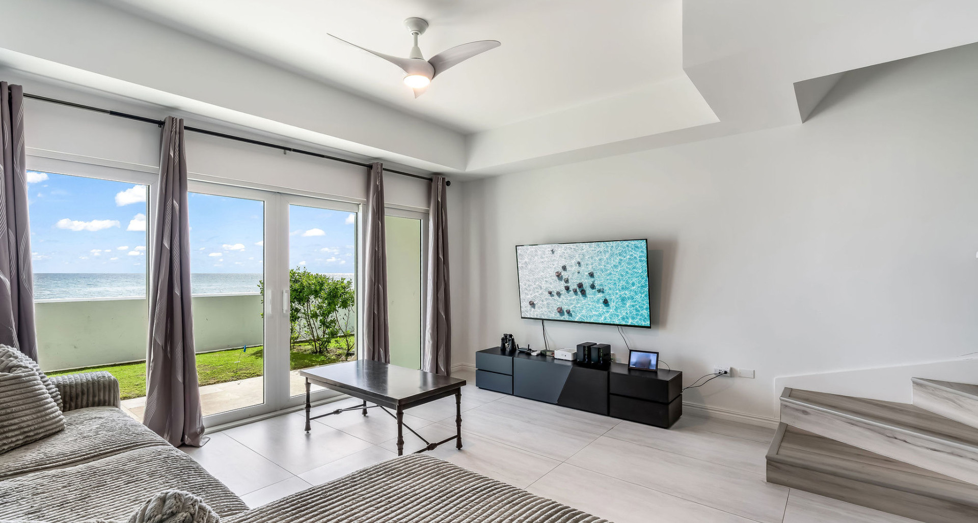 Windsor Village Direct Ocean Front 2 Bedroom image 3