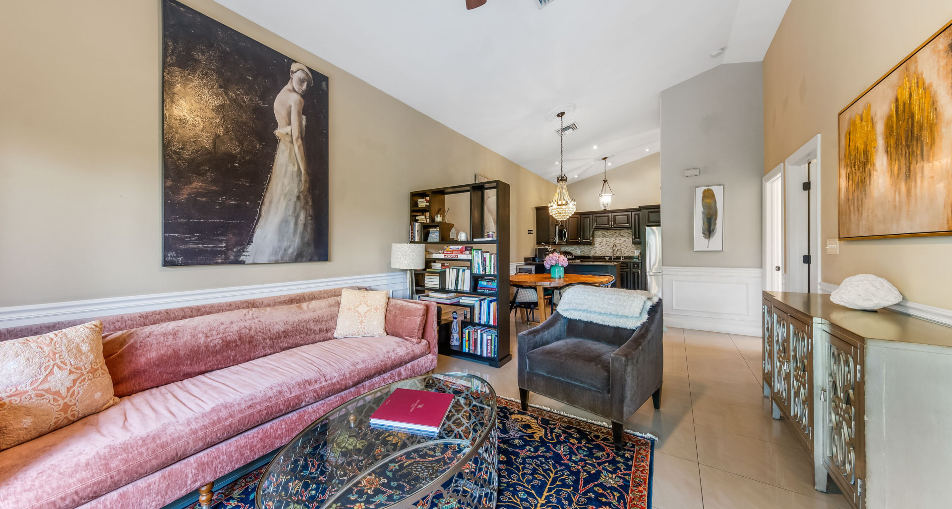 Beautifully Upgraded Lantern Point Condo image 2